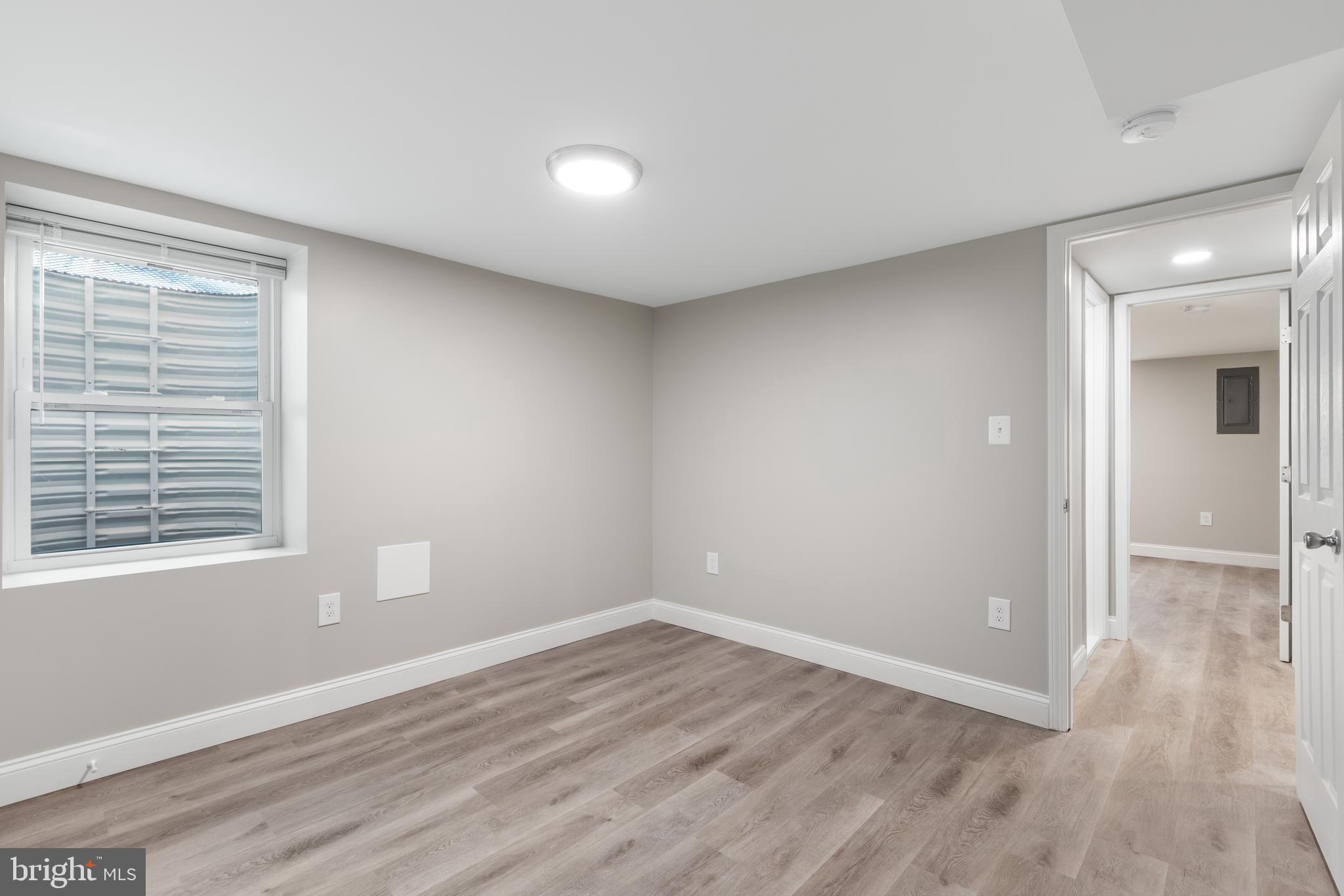 VIRGINIA HILLS - Residential