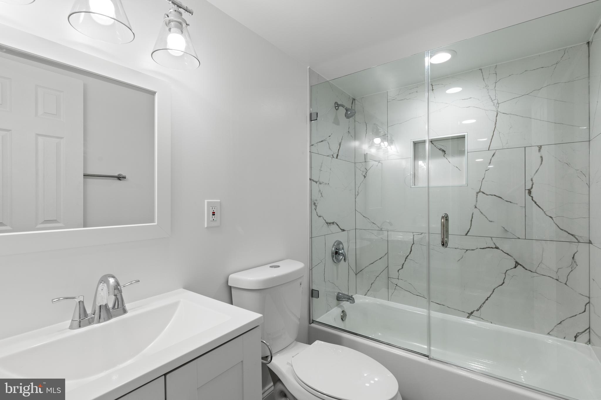 VIRGINIA HILLS - Residential