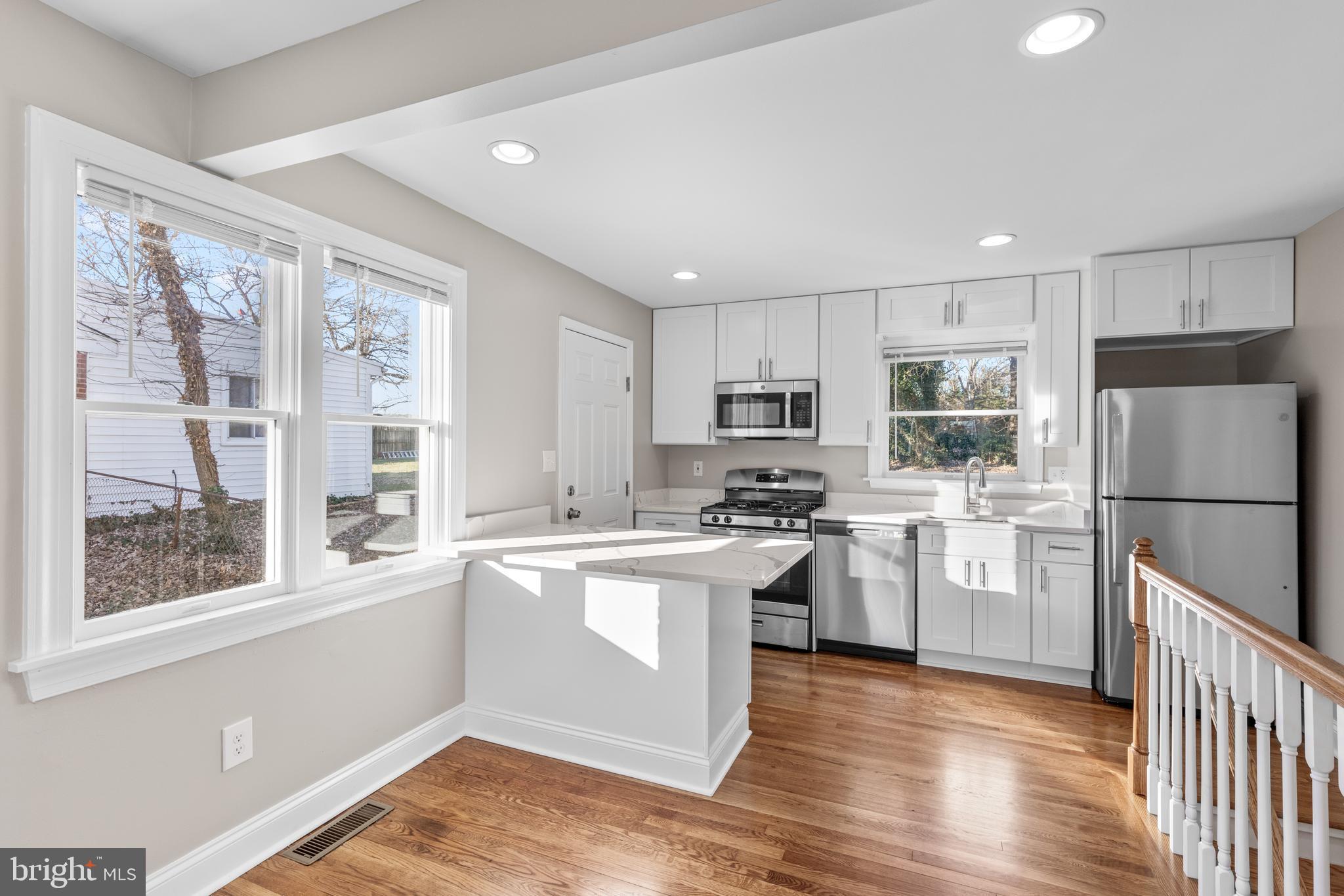 VIRGINIA HILLS - Residential