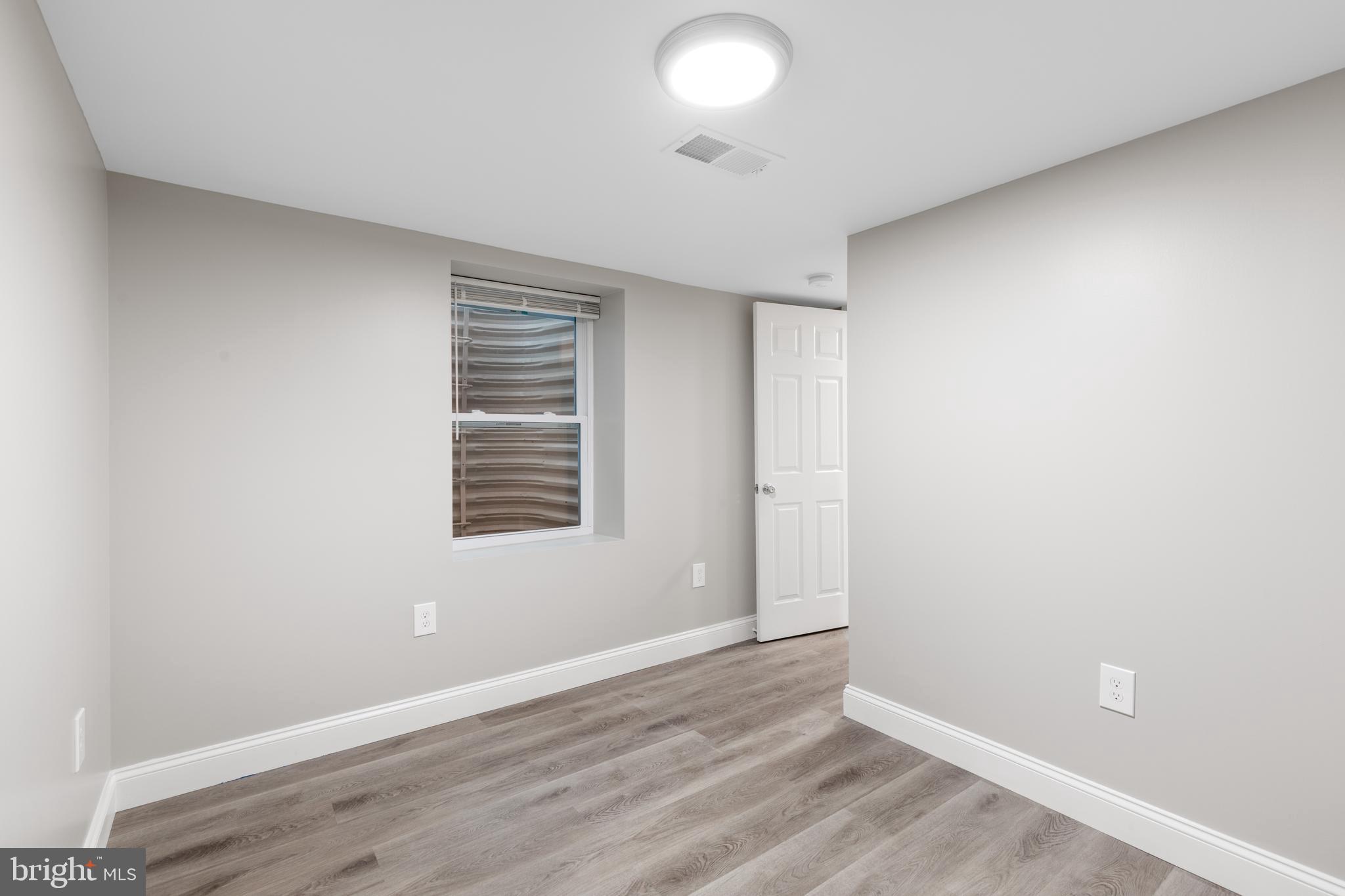 VIRGINIA HILLS - Residential