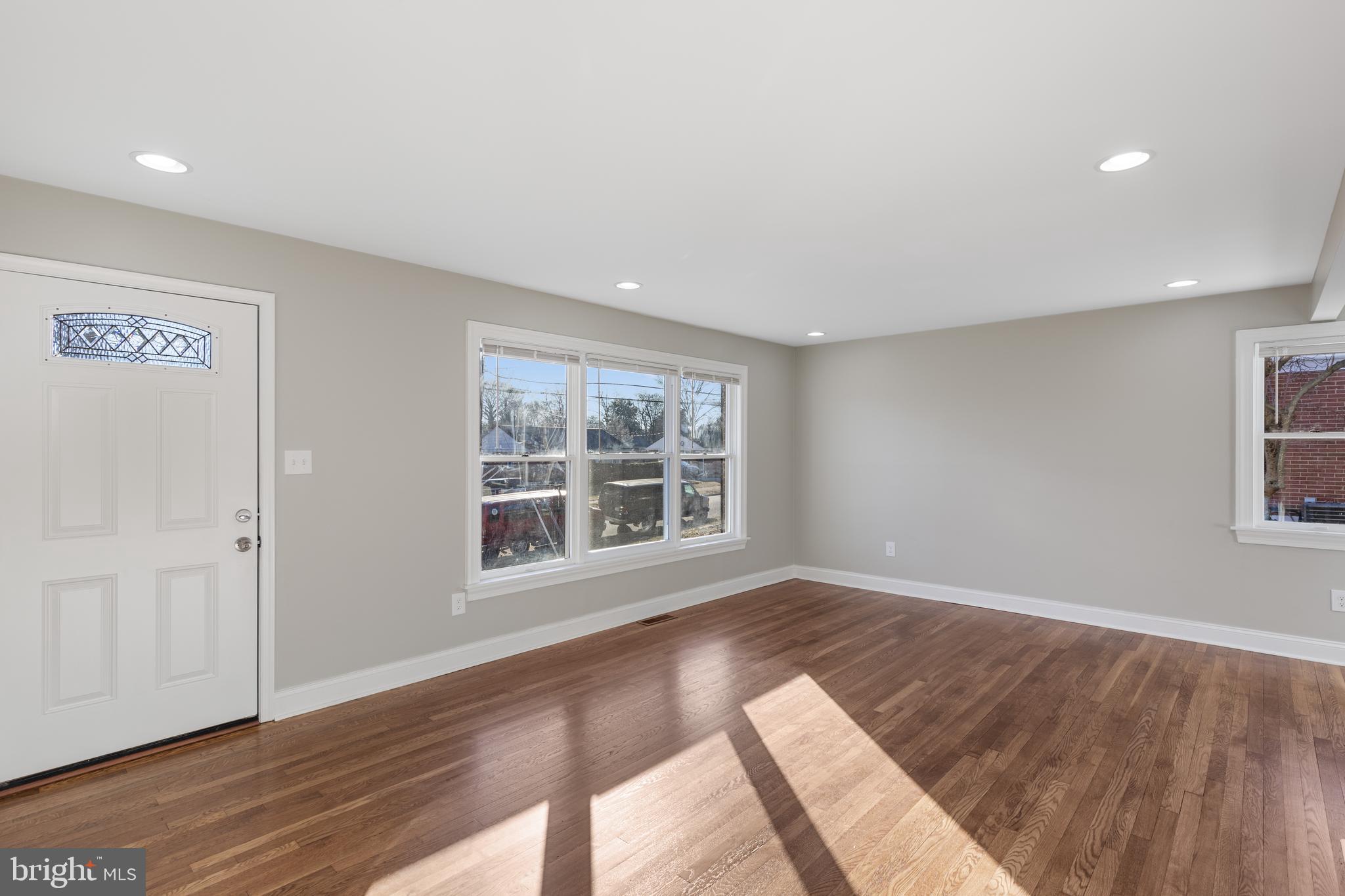 VIRGINIA HILLS - Residential