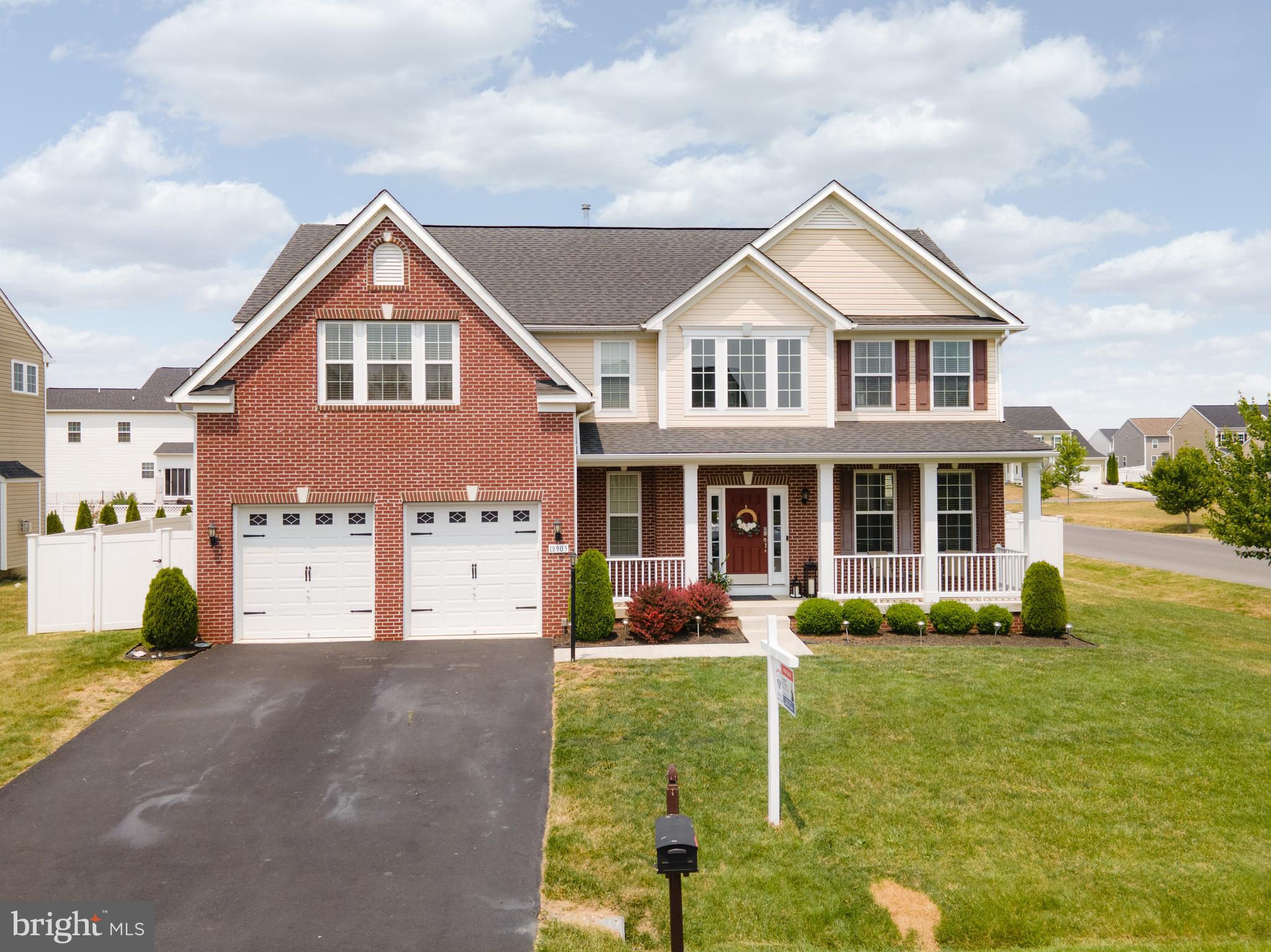 MAPLE VALLEY ESTATES - Residential