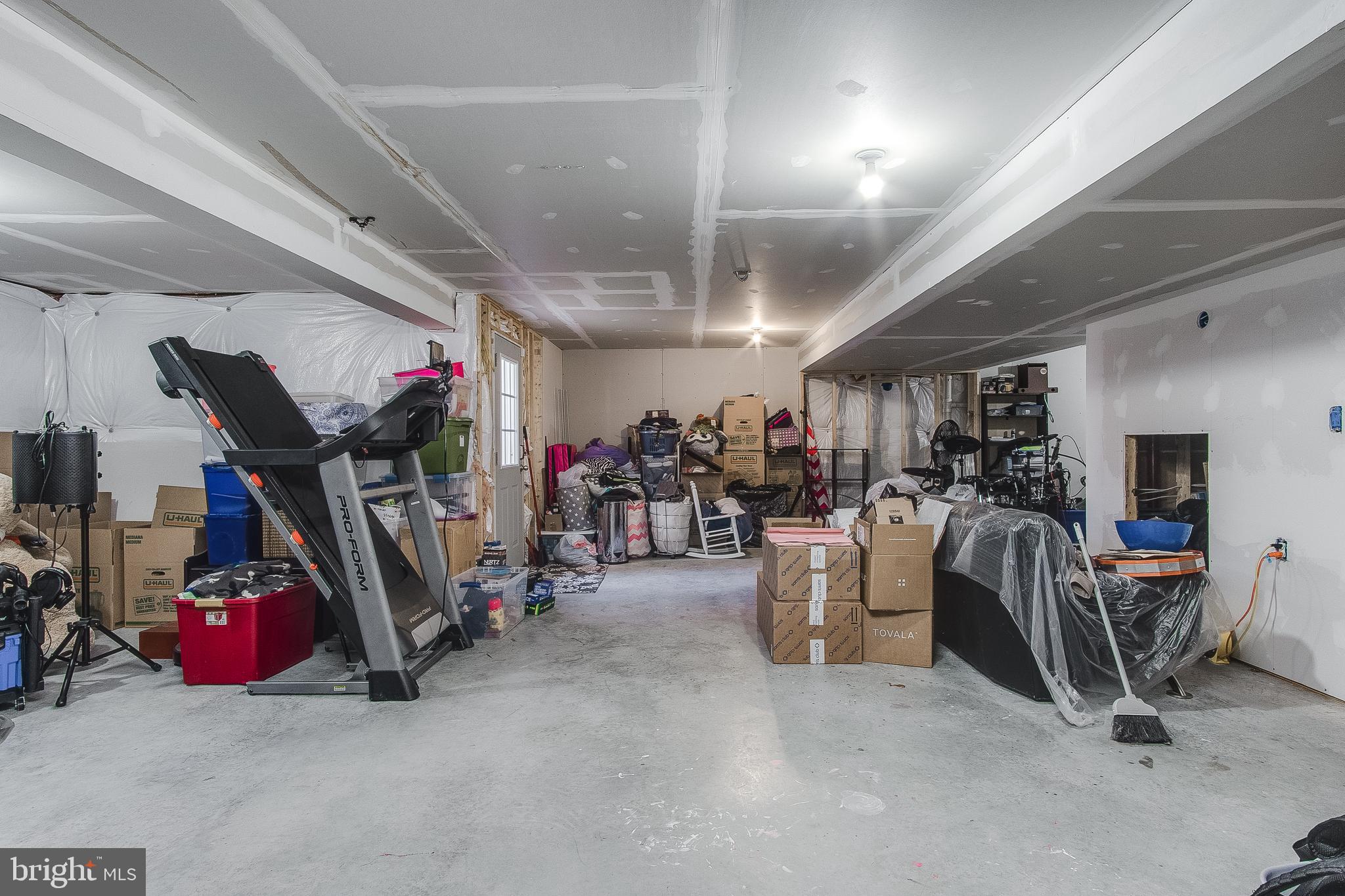 MAPLE VALLEY ESTATES - Residential