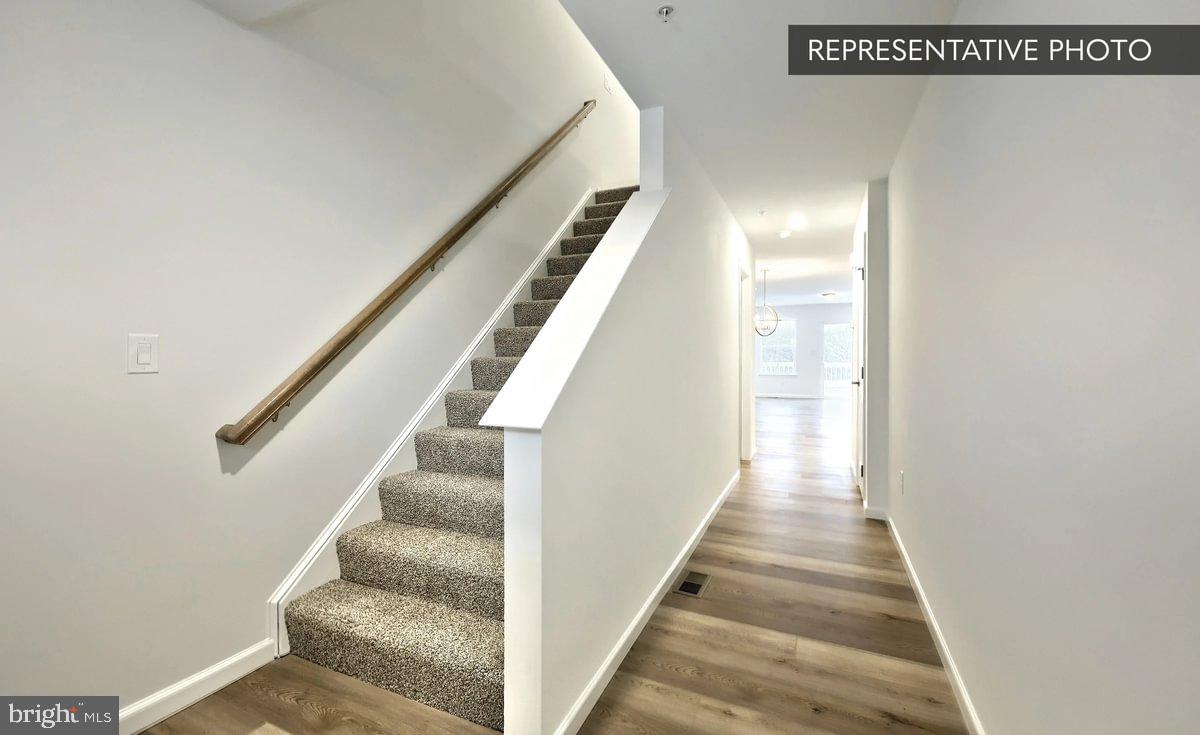 ELIZABETH VILLAGE - Residential