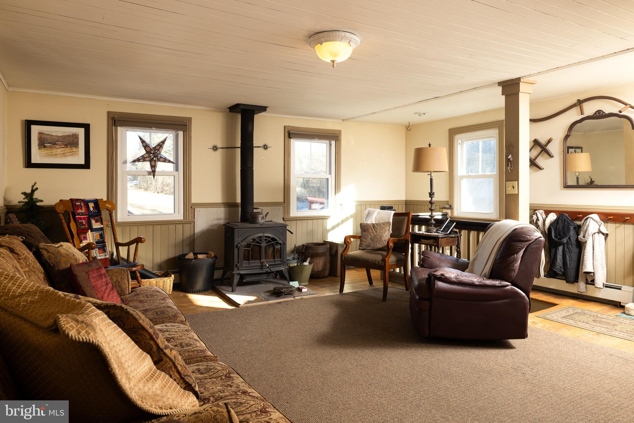 20 ACRE WOODS - Commercial Sale