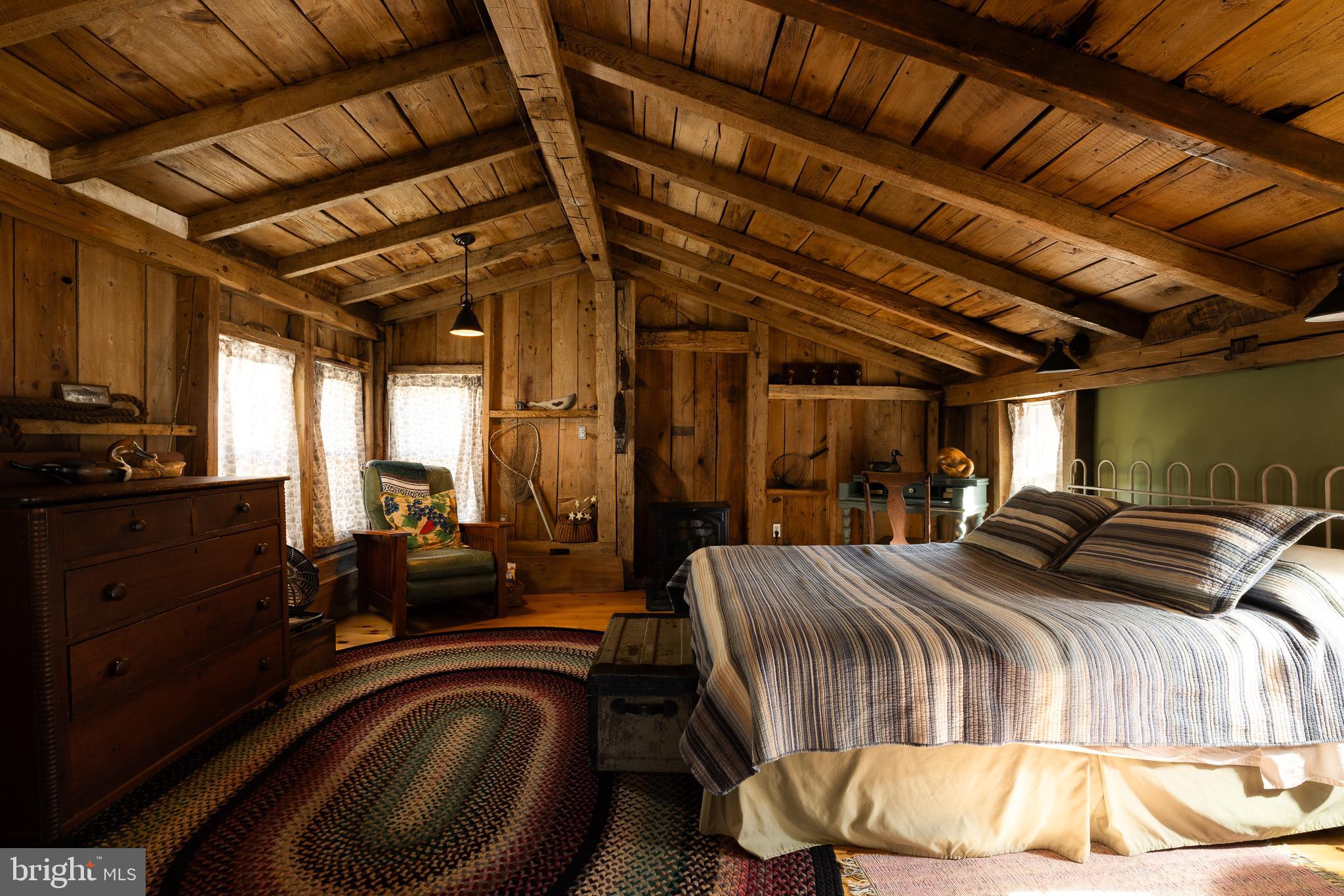 20 ACRE WOODS - Commercial Sale