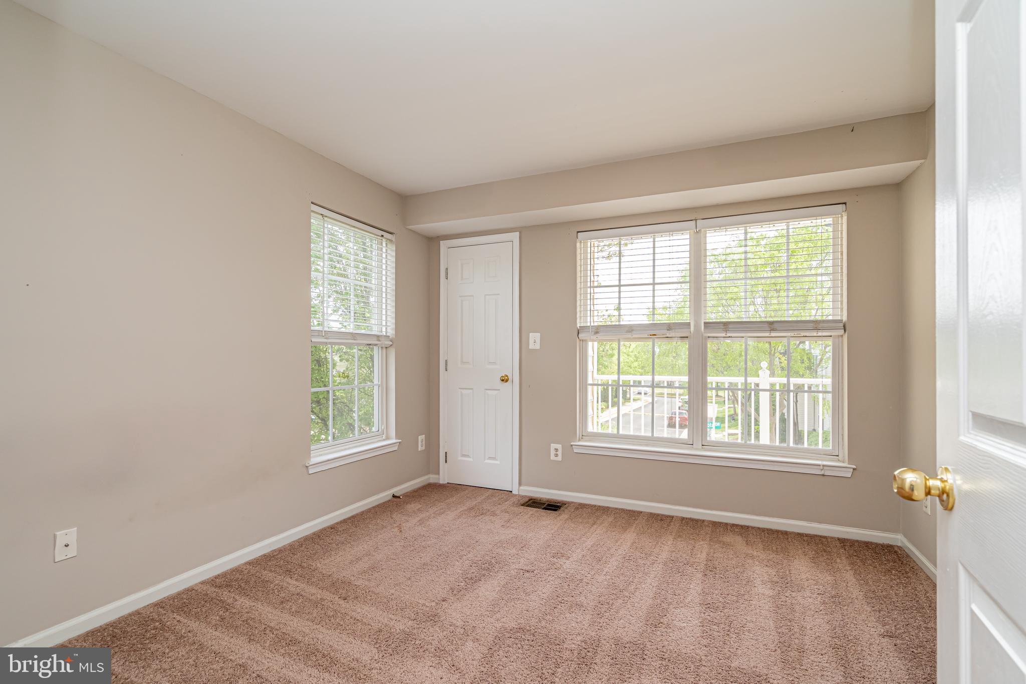 COUNTY CENTER CONDOS - Residential Lease