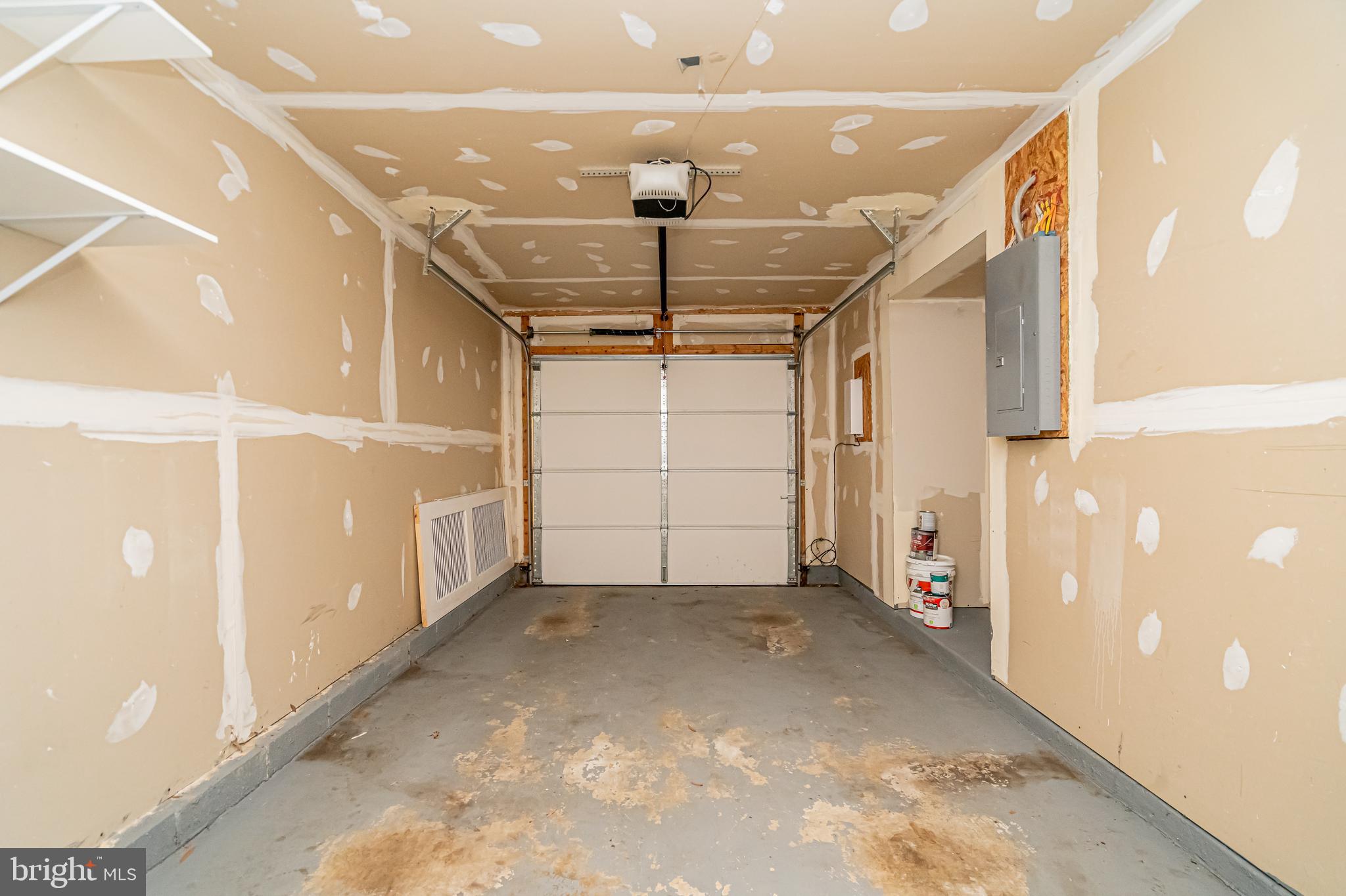 COUNTY CENTER CONDOS - Residential Lease