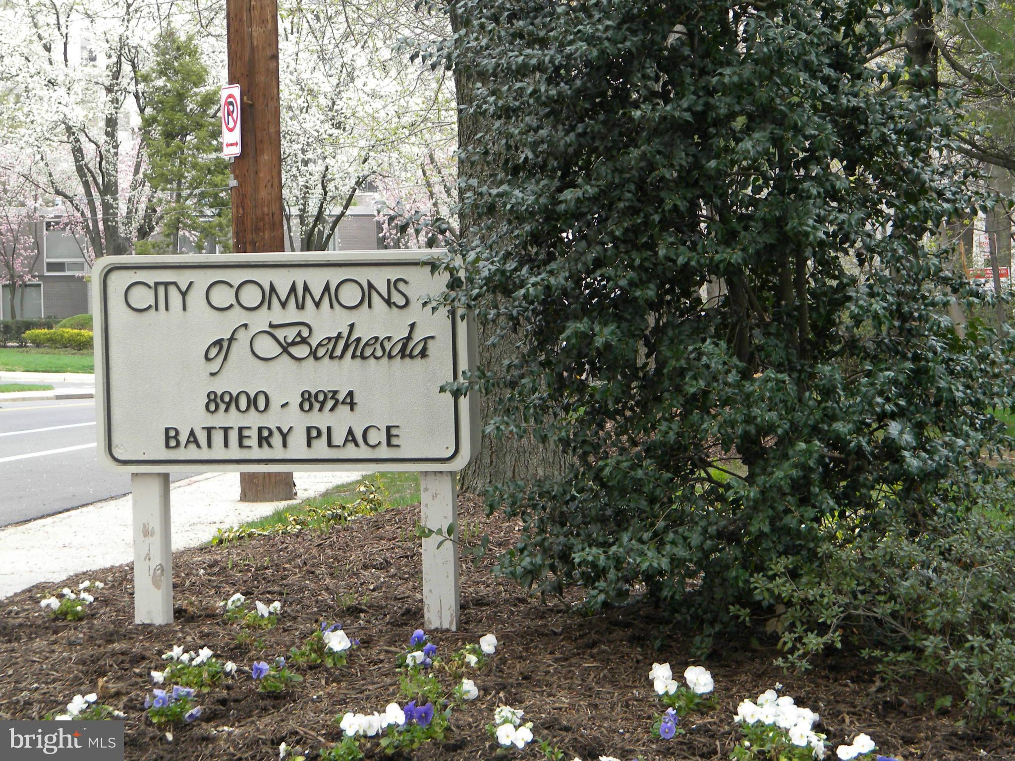 CITY COMMONS - Residential Lease