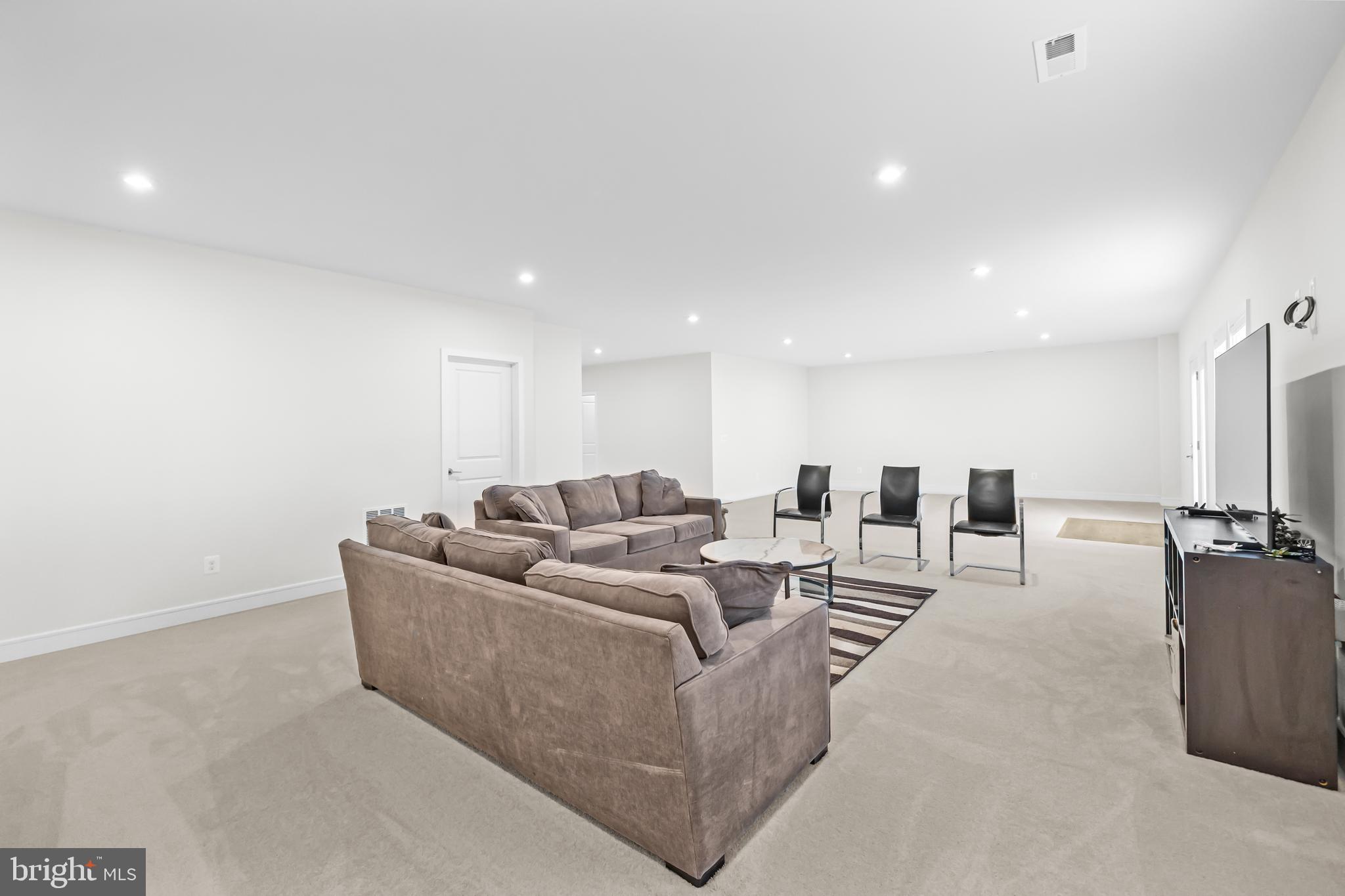 GLENMORE FARM - Residential