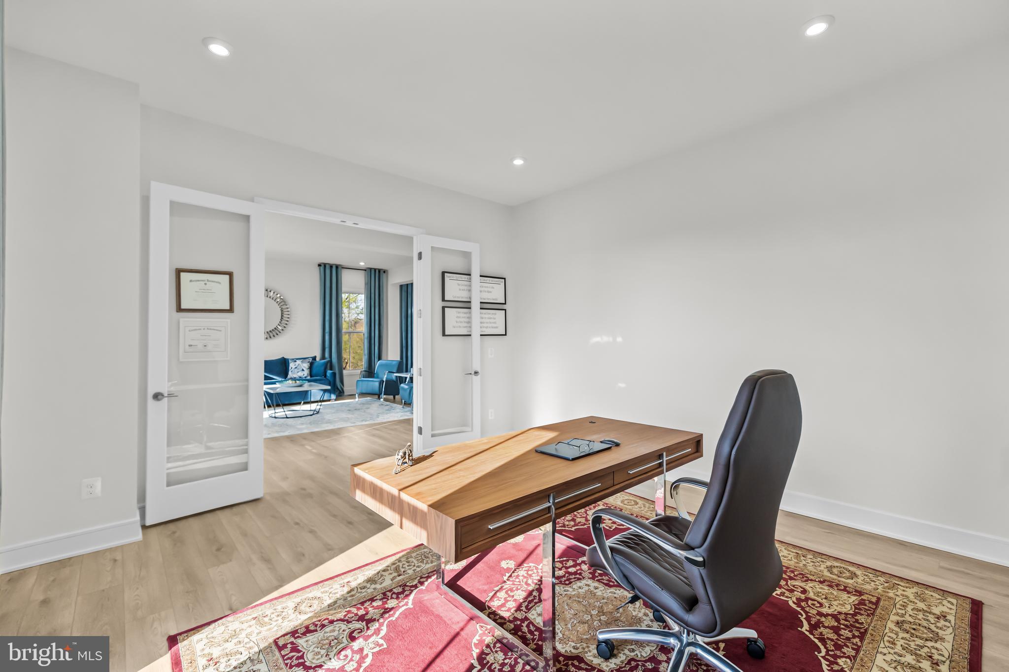 GLENMORE FARM - Residential