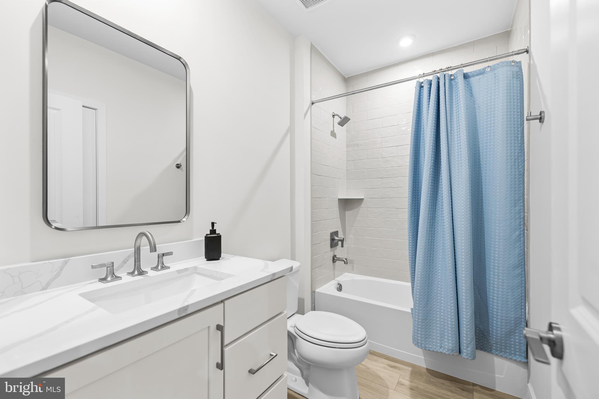 GLENMORE FARM - Residential