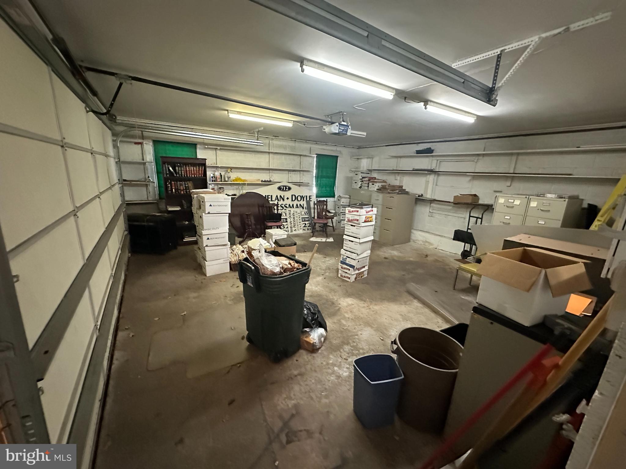 MILMONT PARK - Commercial Sale