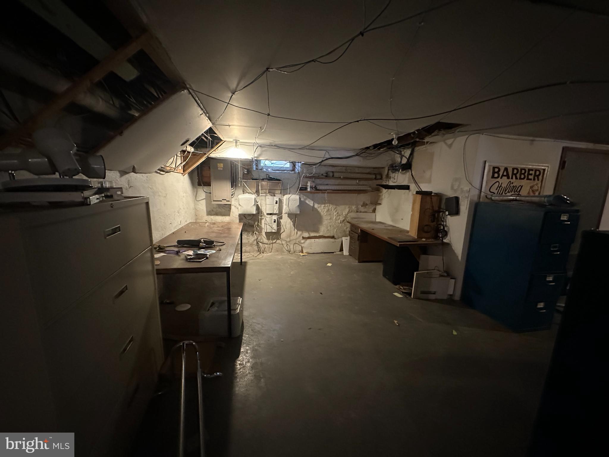 MILMONT PARK - Commercial Sale