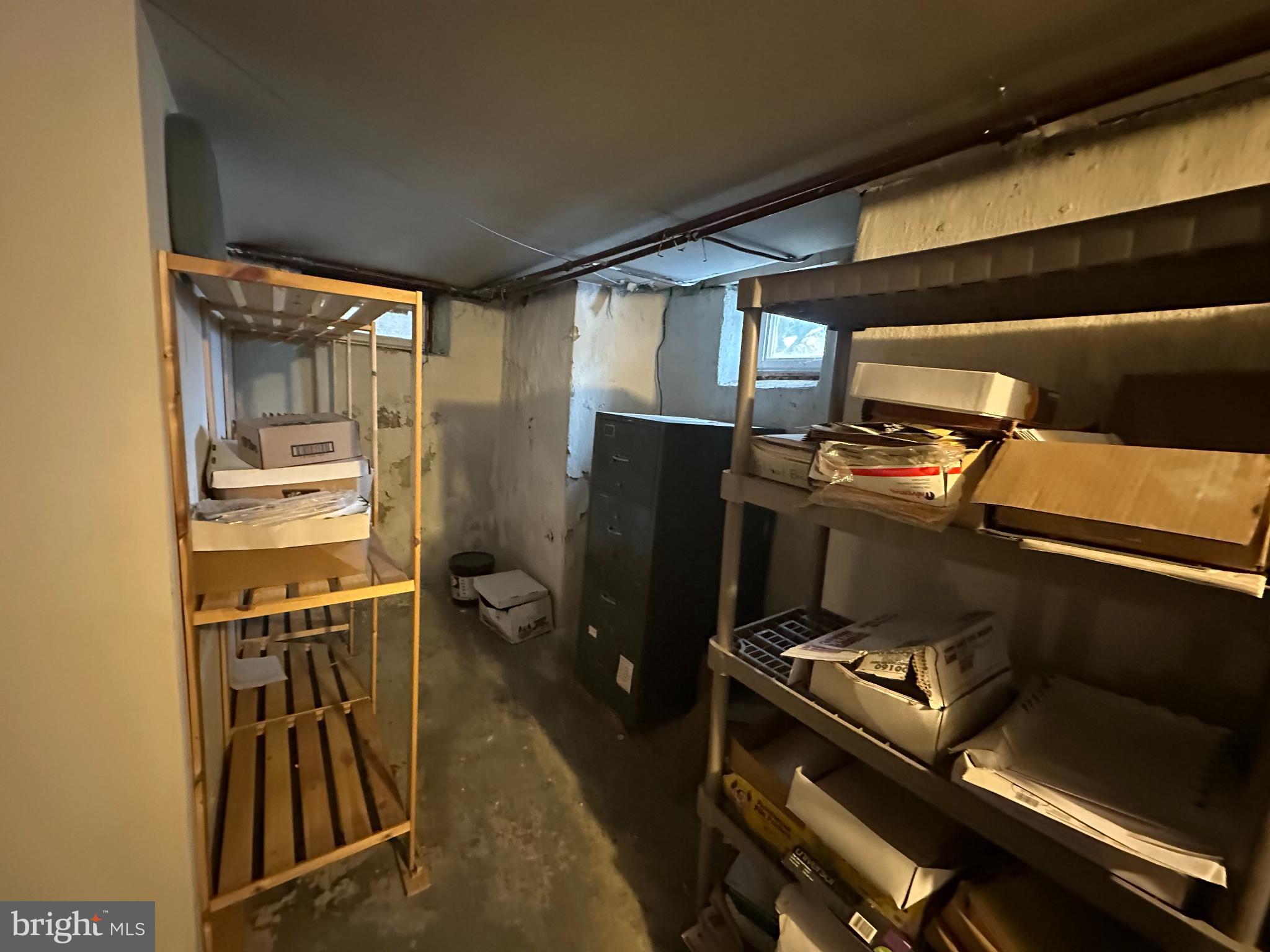 MILMONT PARK - Commercial Sale