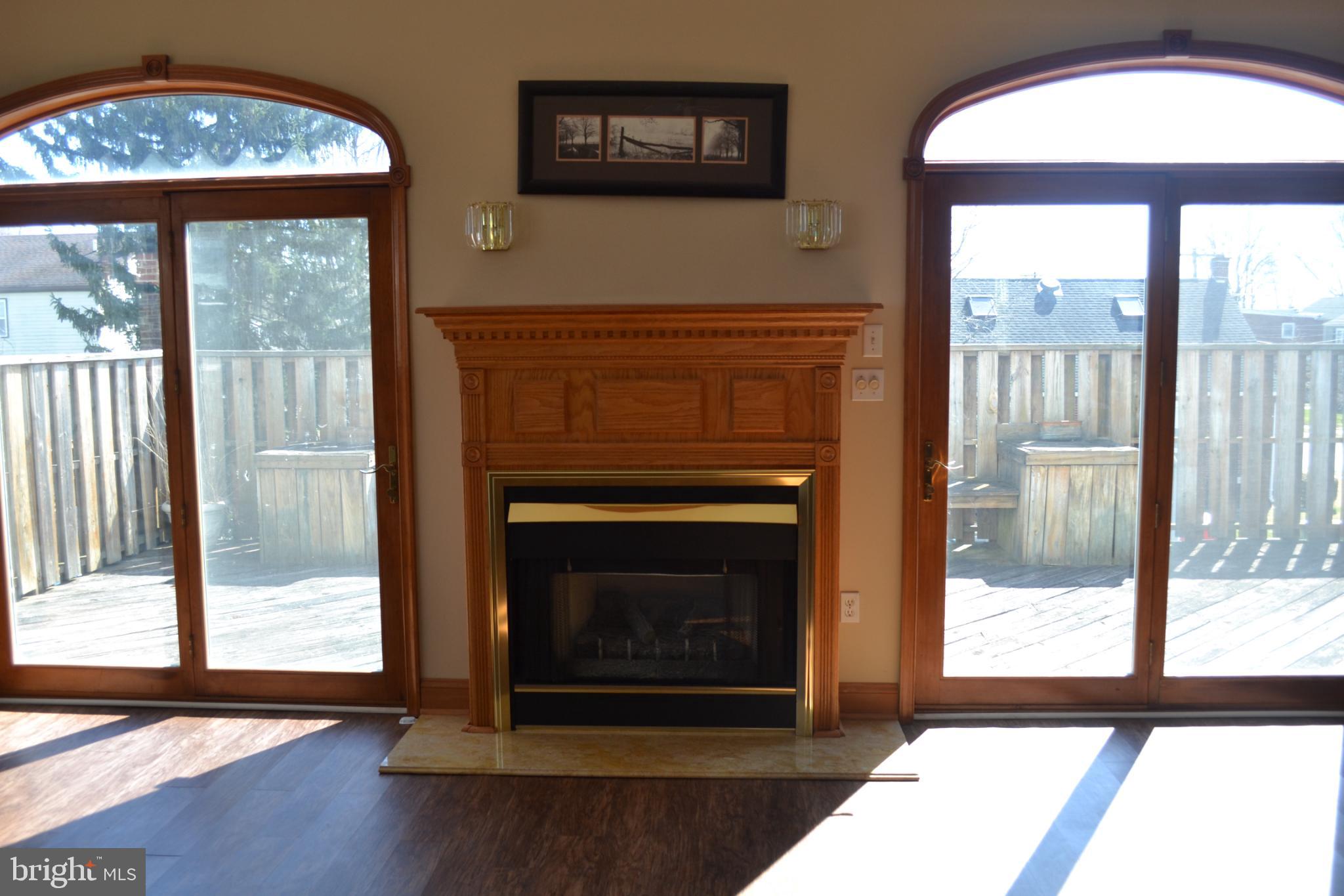 MILMONT PARK - Commercial Sale