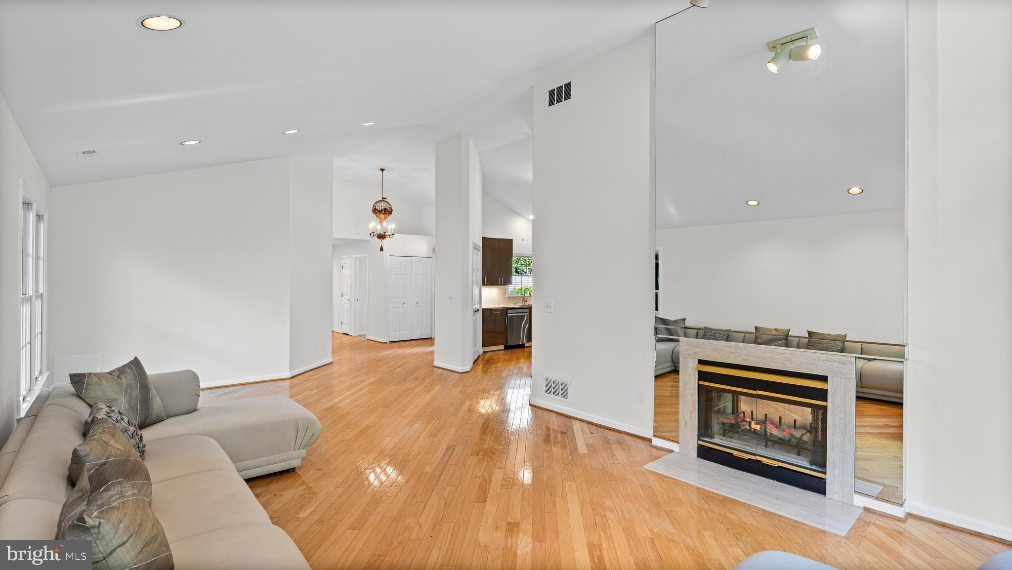HOPKINS - Residential