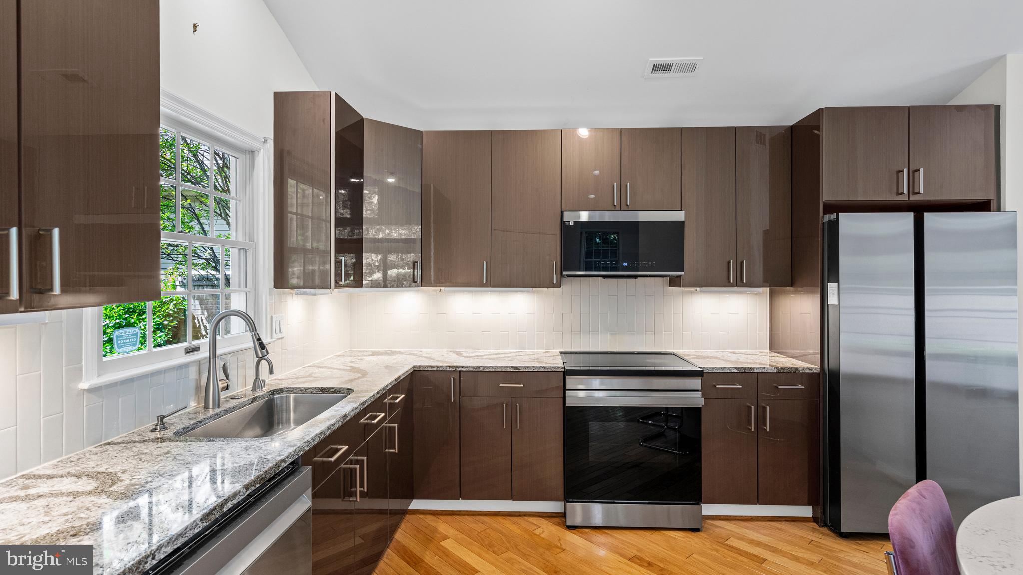 HOPKINS - Residential