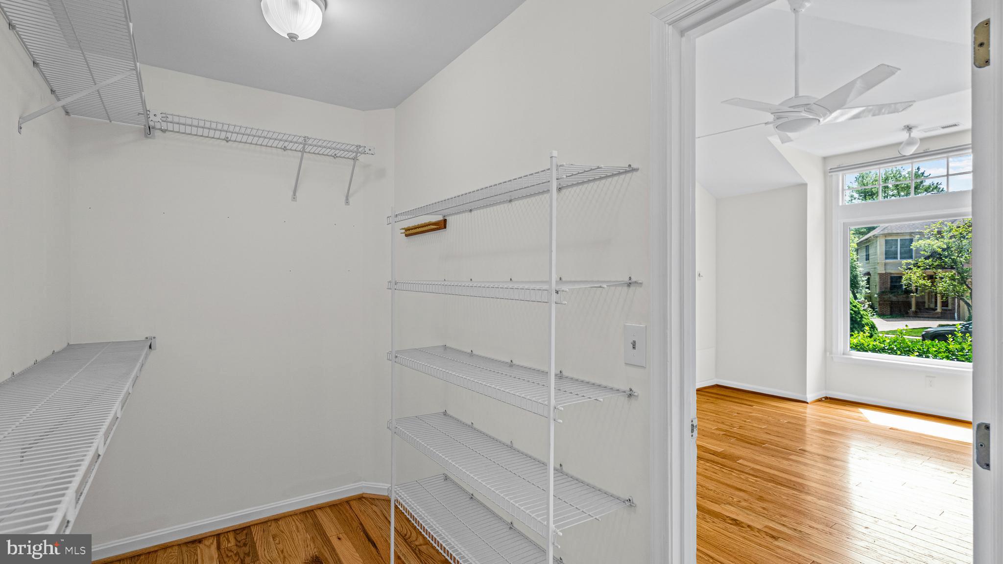 HOPKINS - Residential