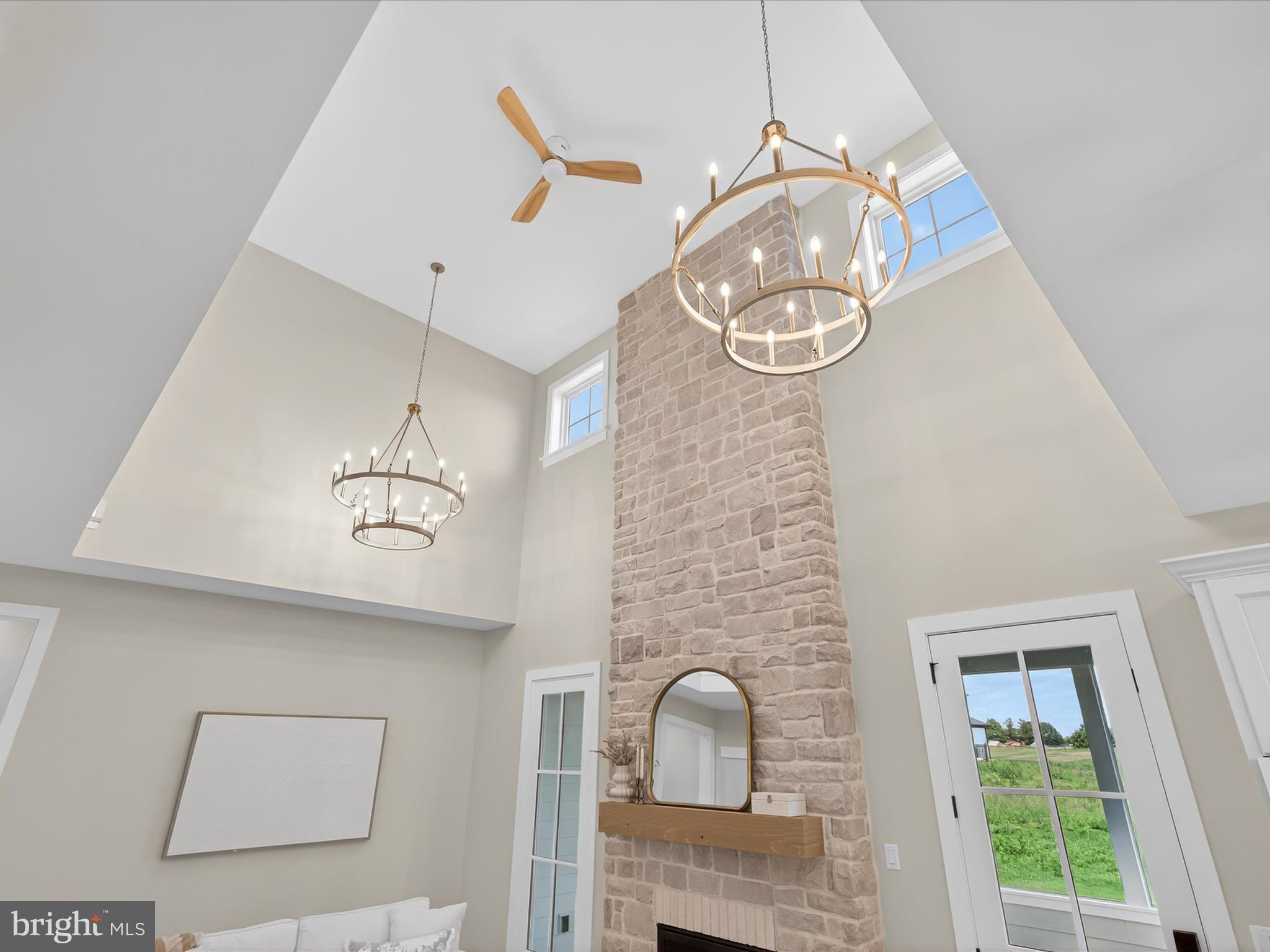 STONEHENGE - Residential