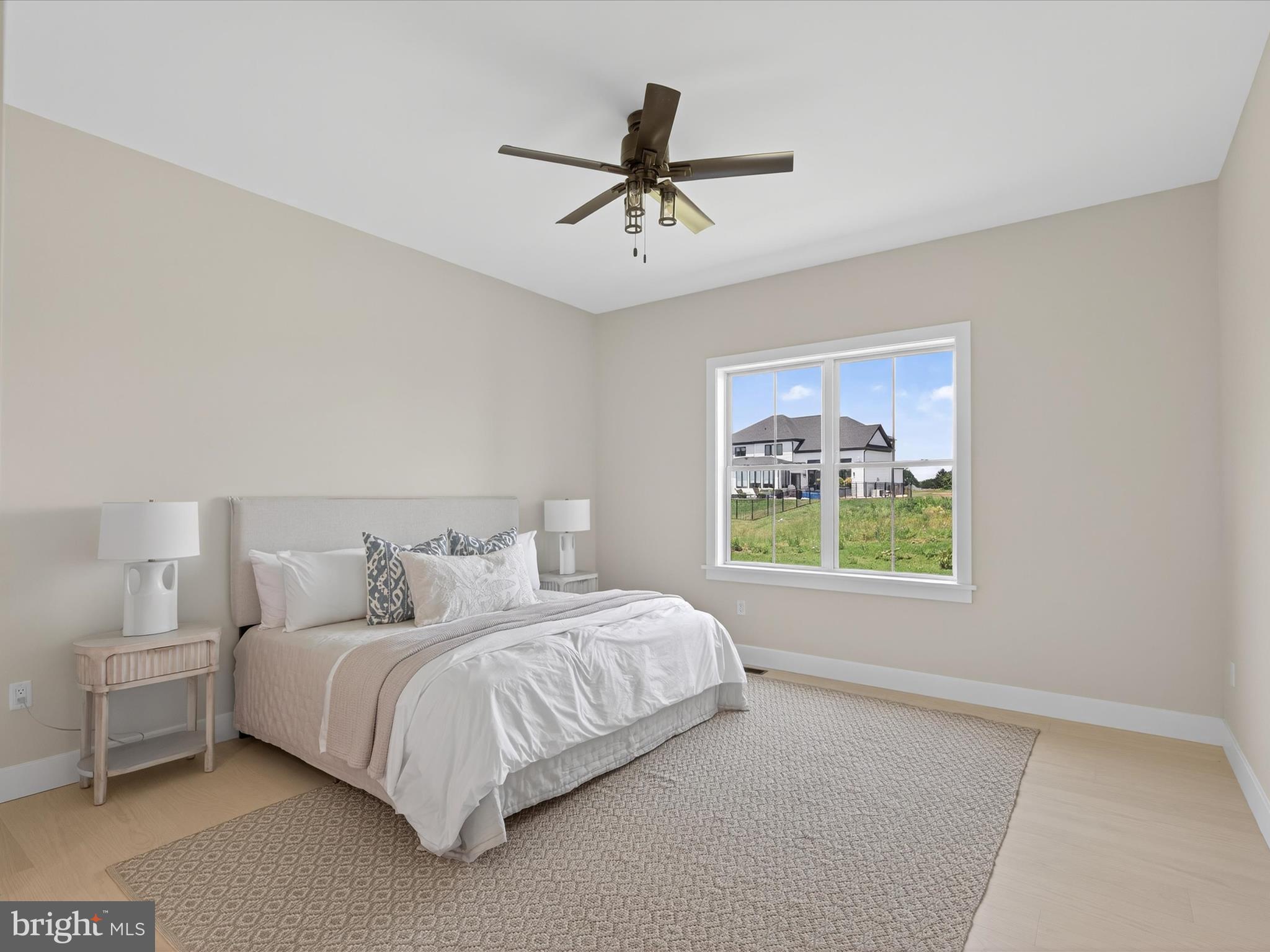 STONEHENGE - Residential