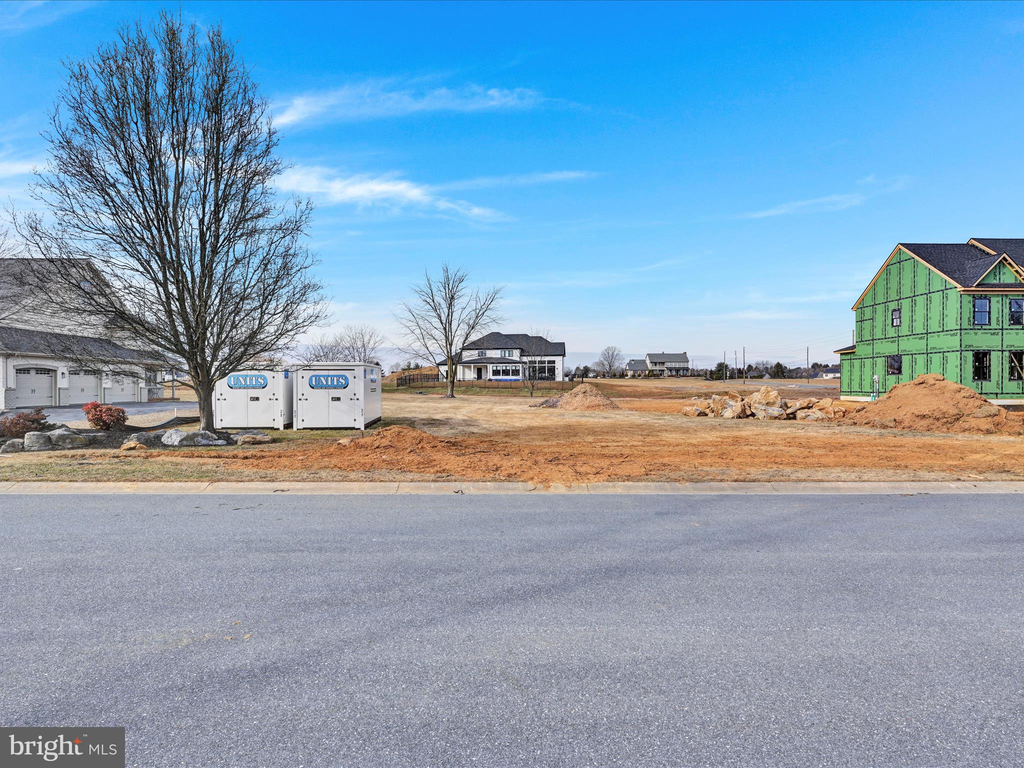 STONEHENGE - Residential