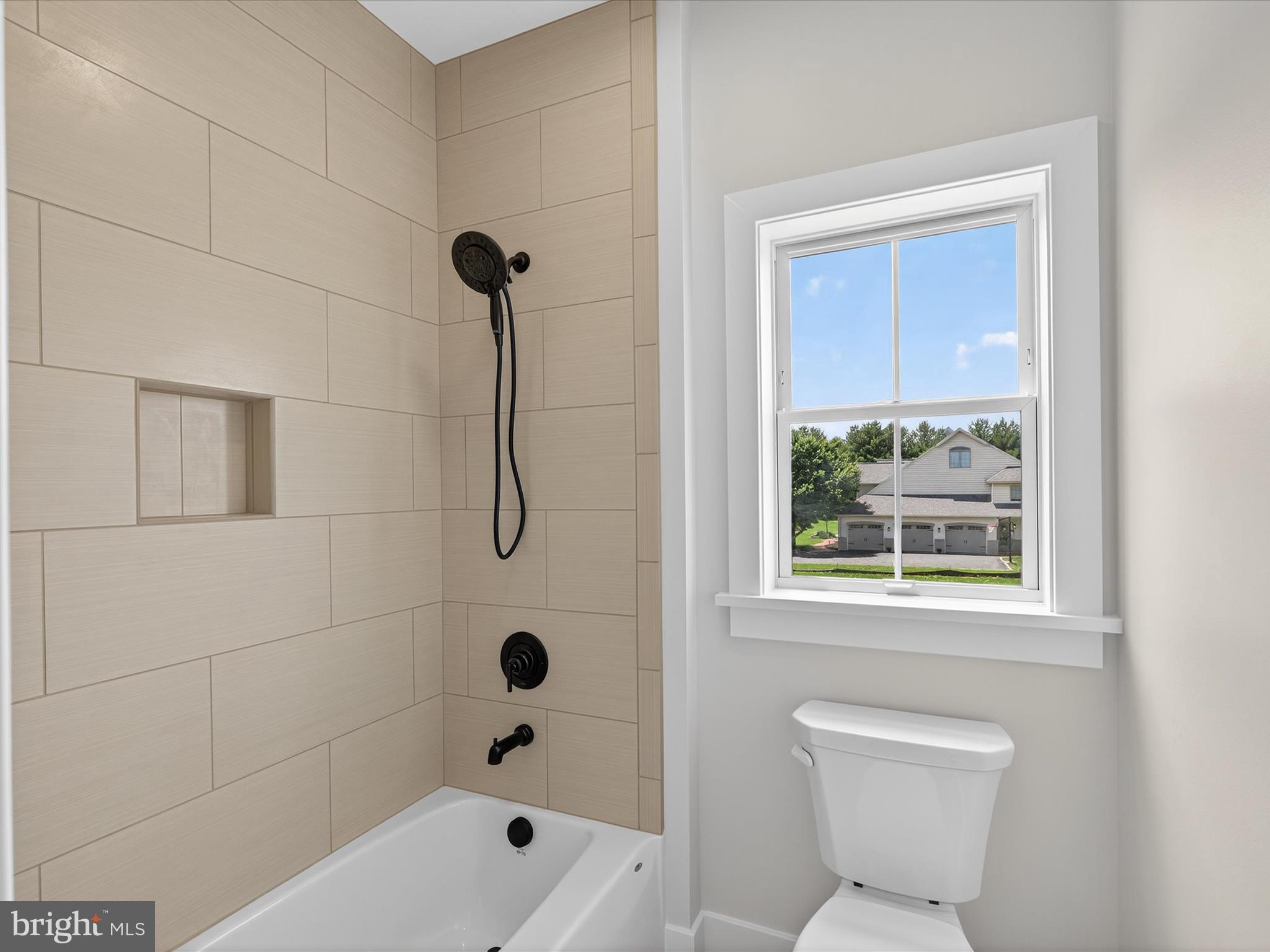 STONEHENGE - Residential