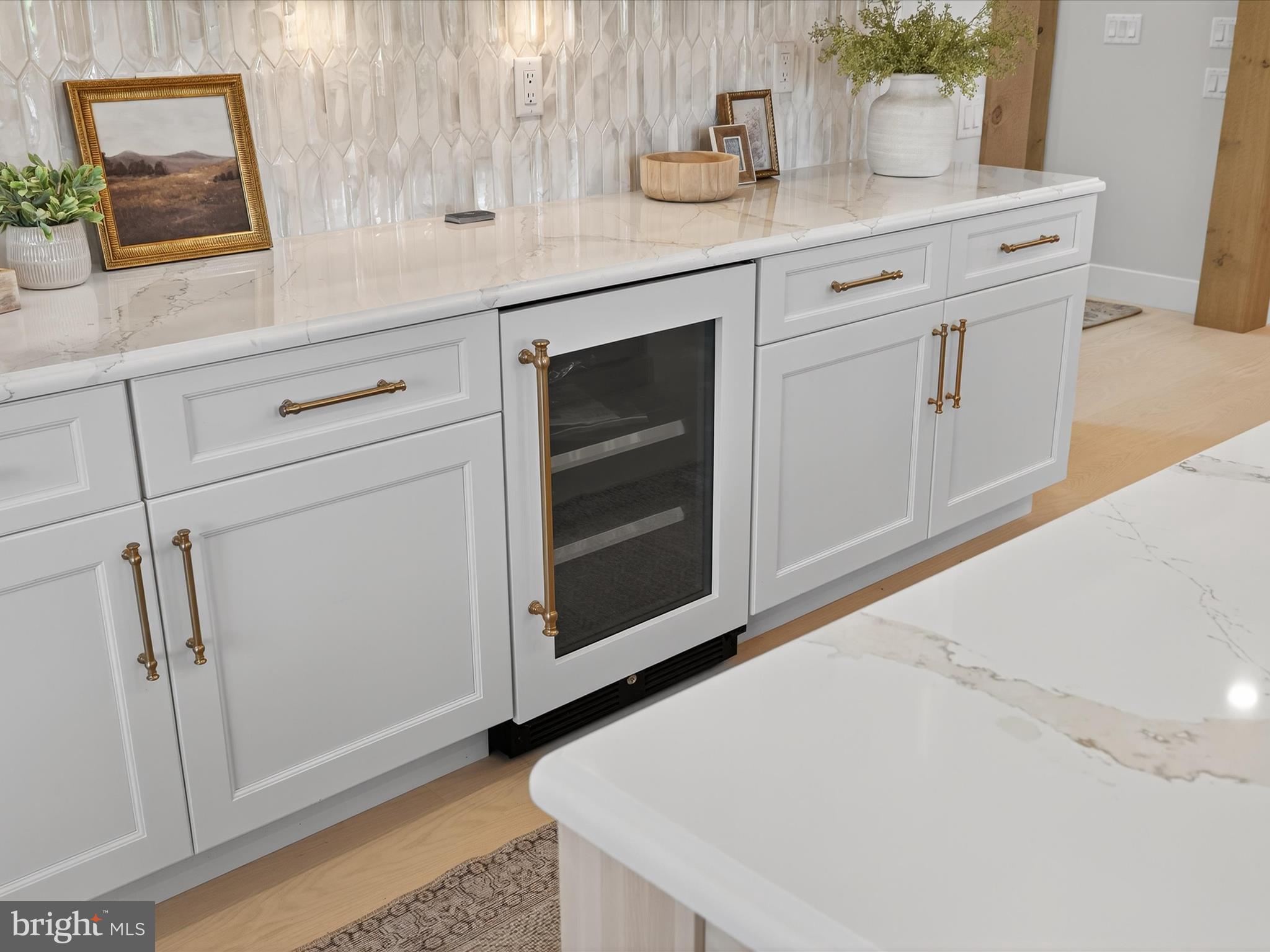 STONEHENGE - Residential