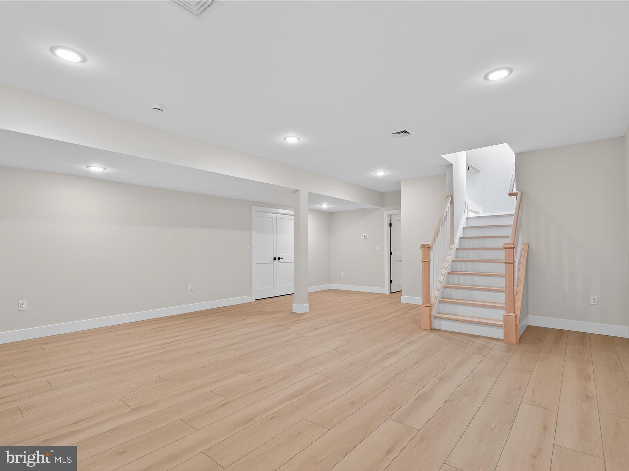 STONEHENGE - Residential