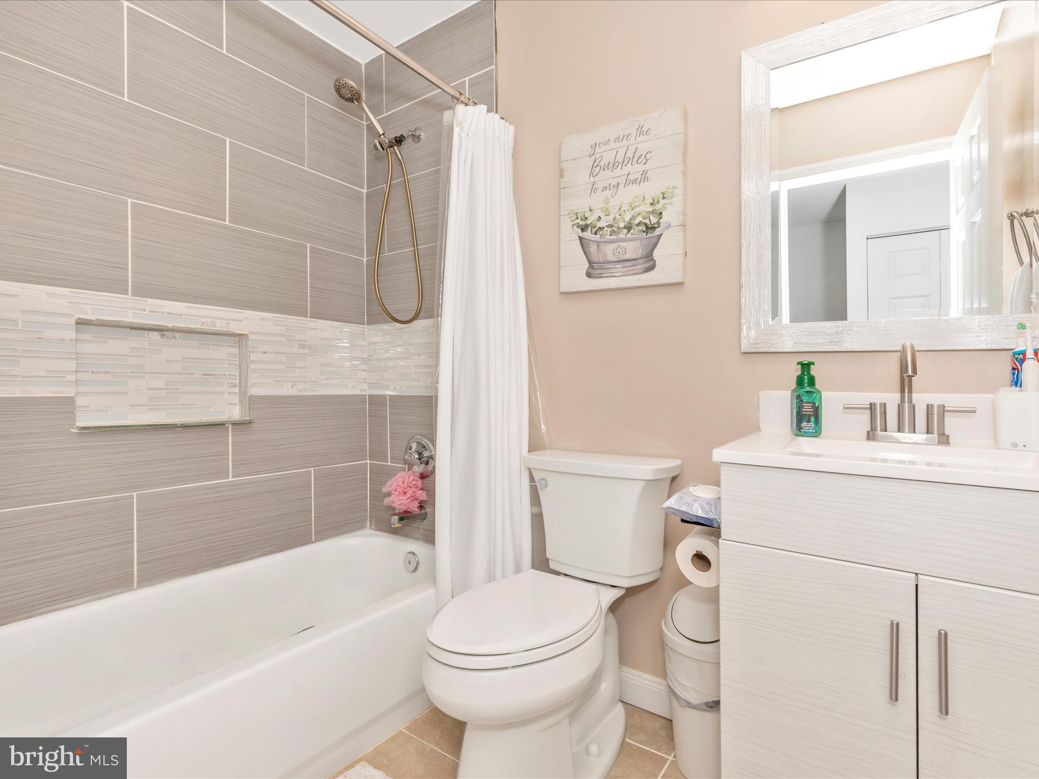 MAIN FARM - Residential