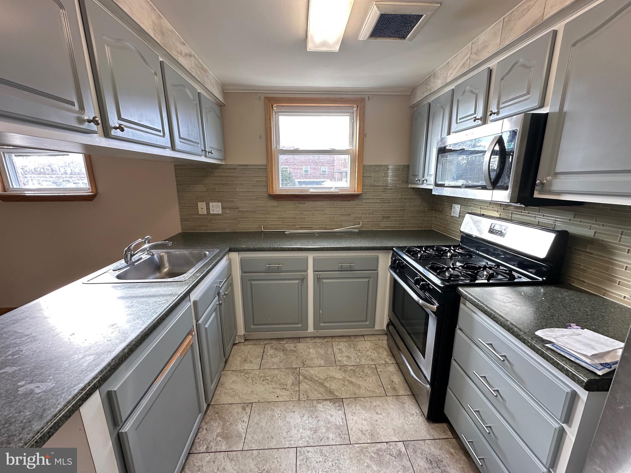 SOMERTON - Residential