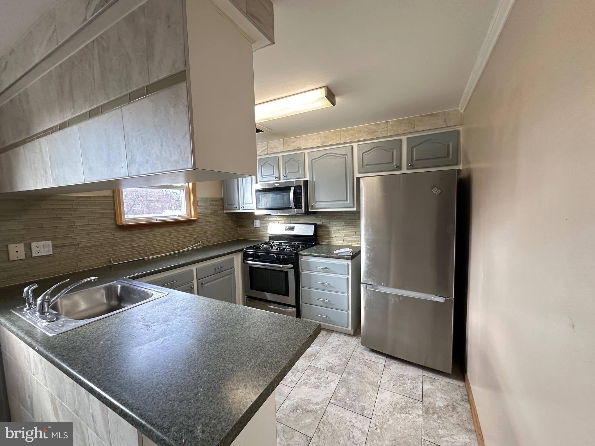 SOMERTON - Residential