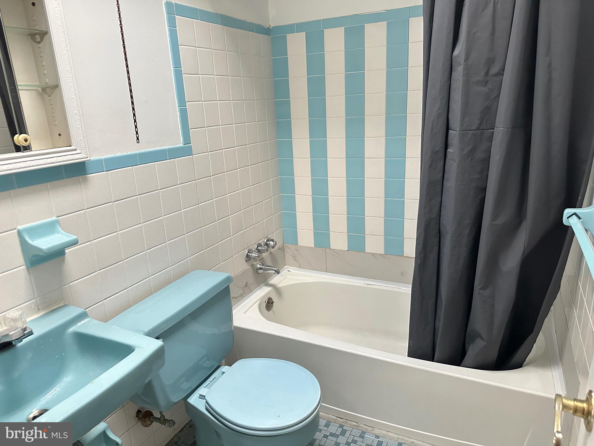 SOMERTON - Residential