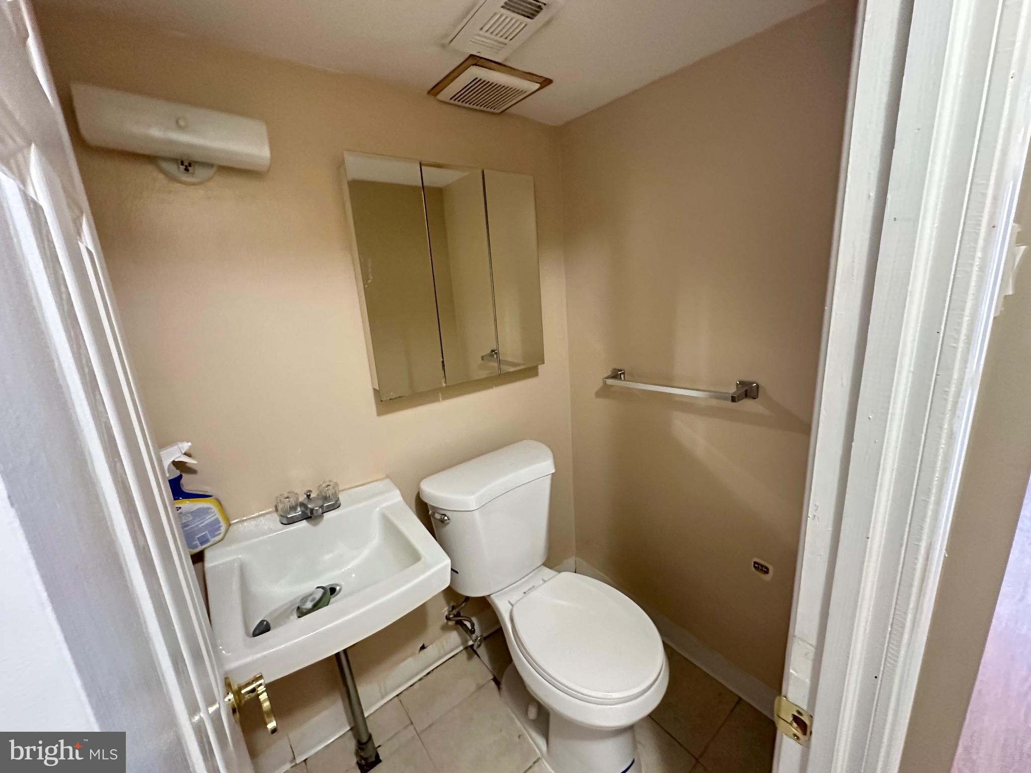 SOMERTON - Residential