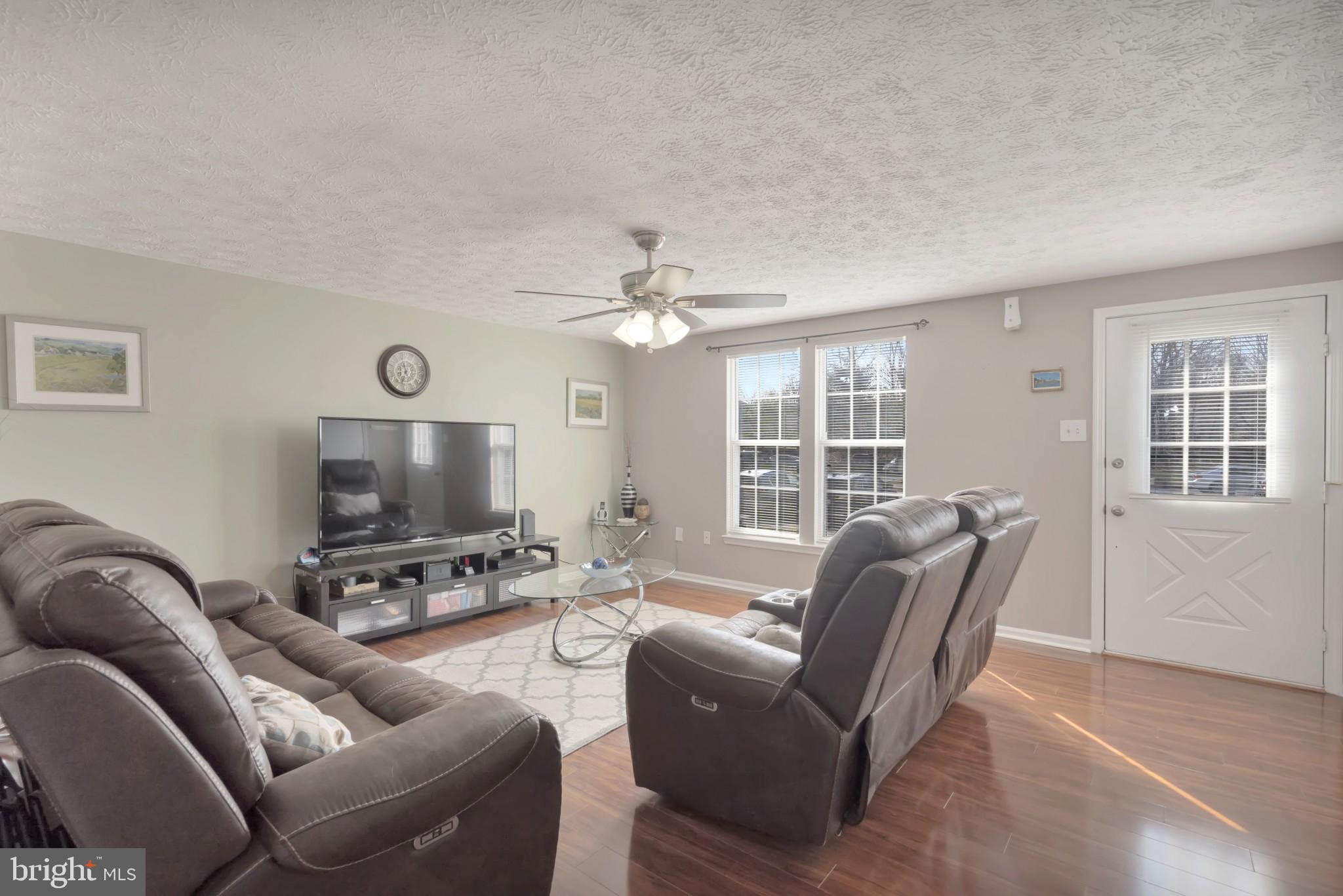 KINGS WOODS - Residential