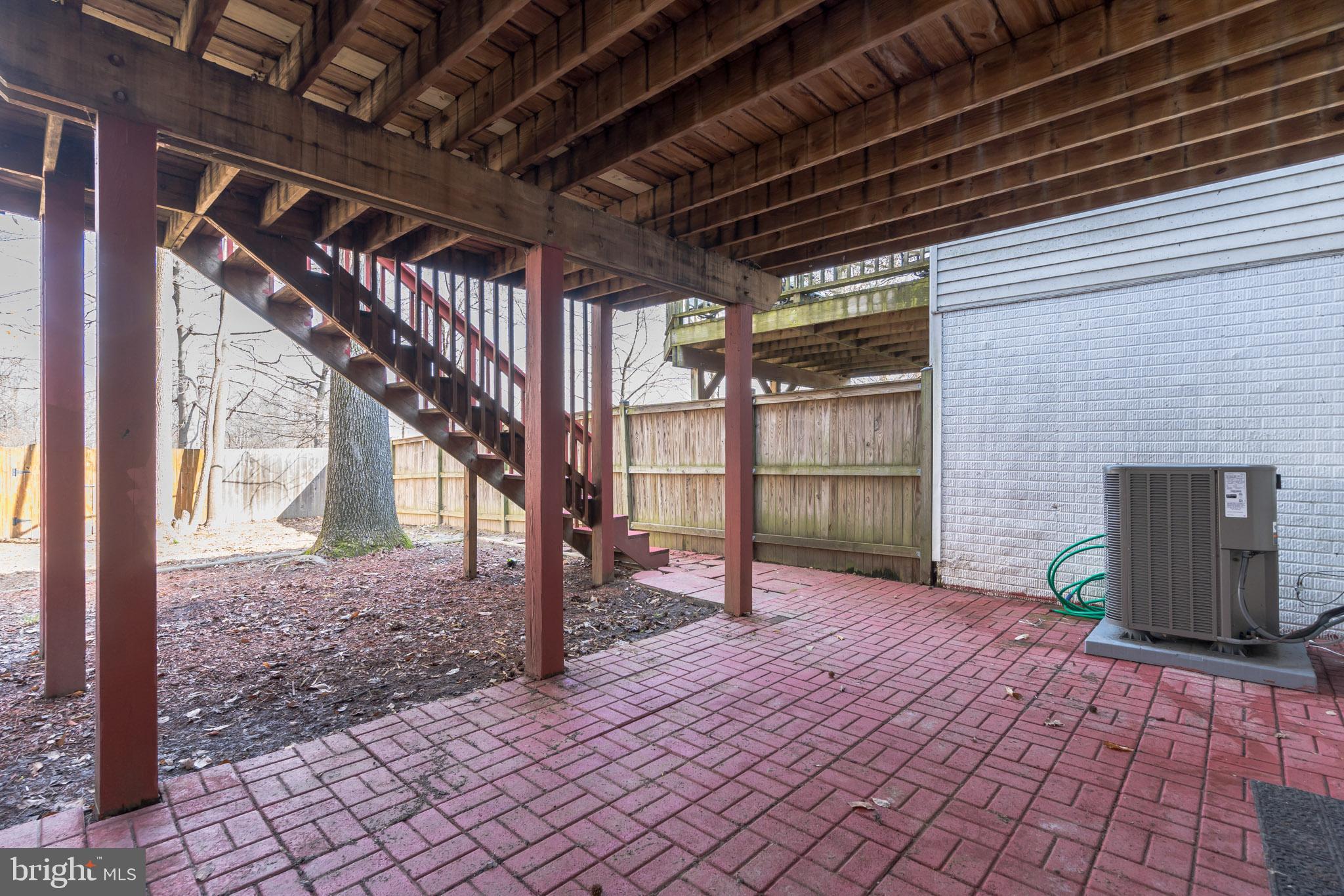 KINGS WOODS - Residential