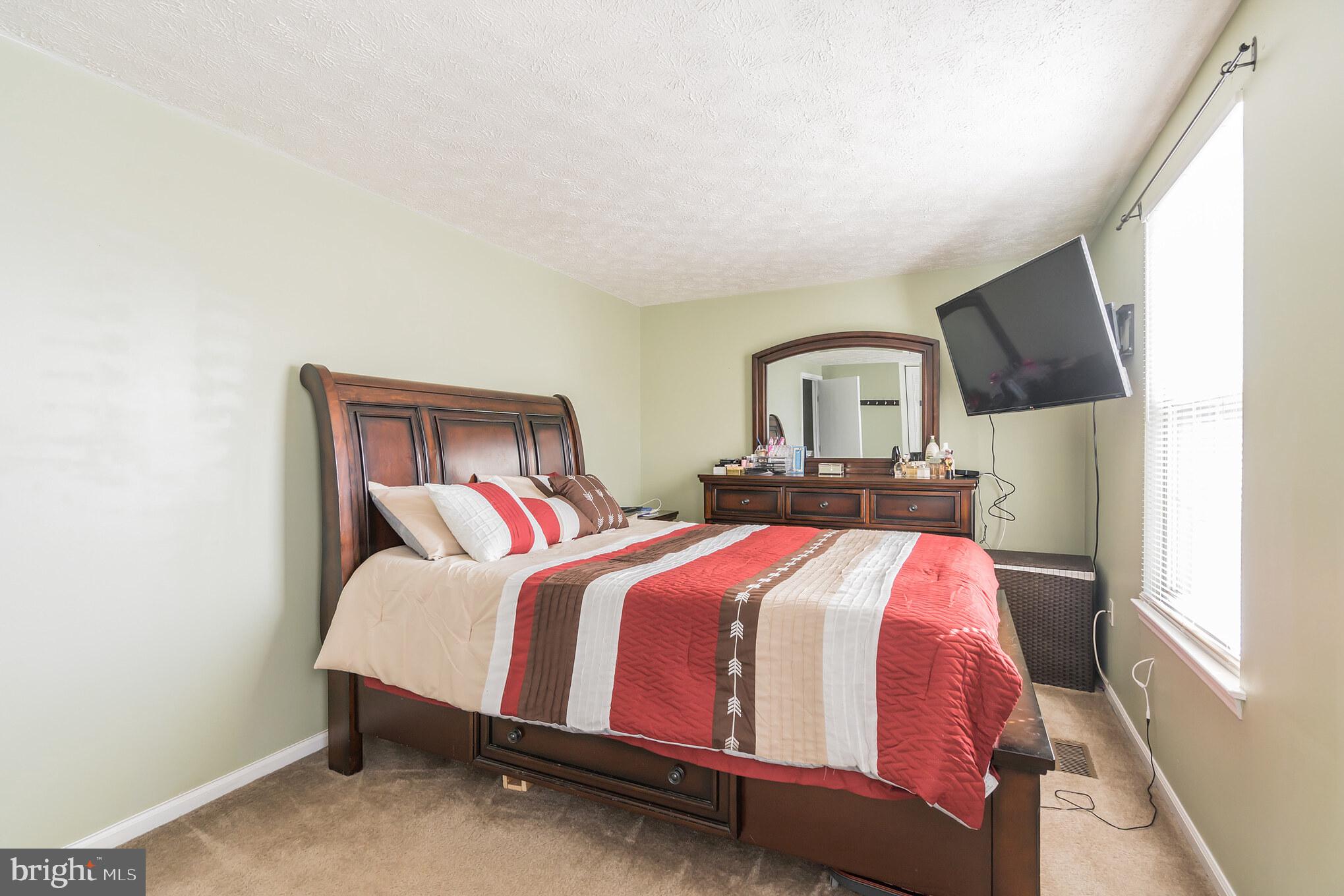 KINGS WOODS - Residential