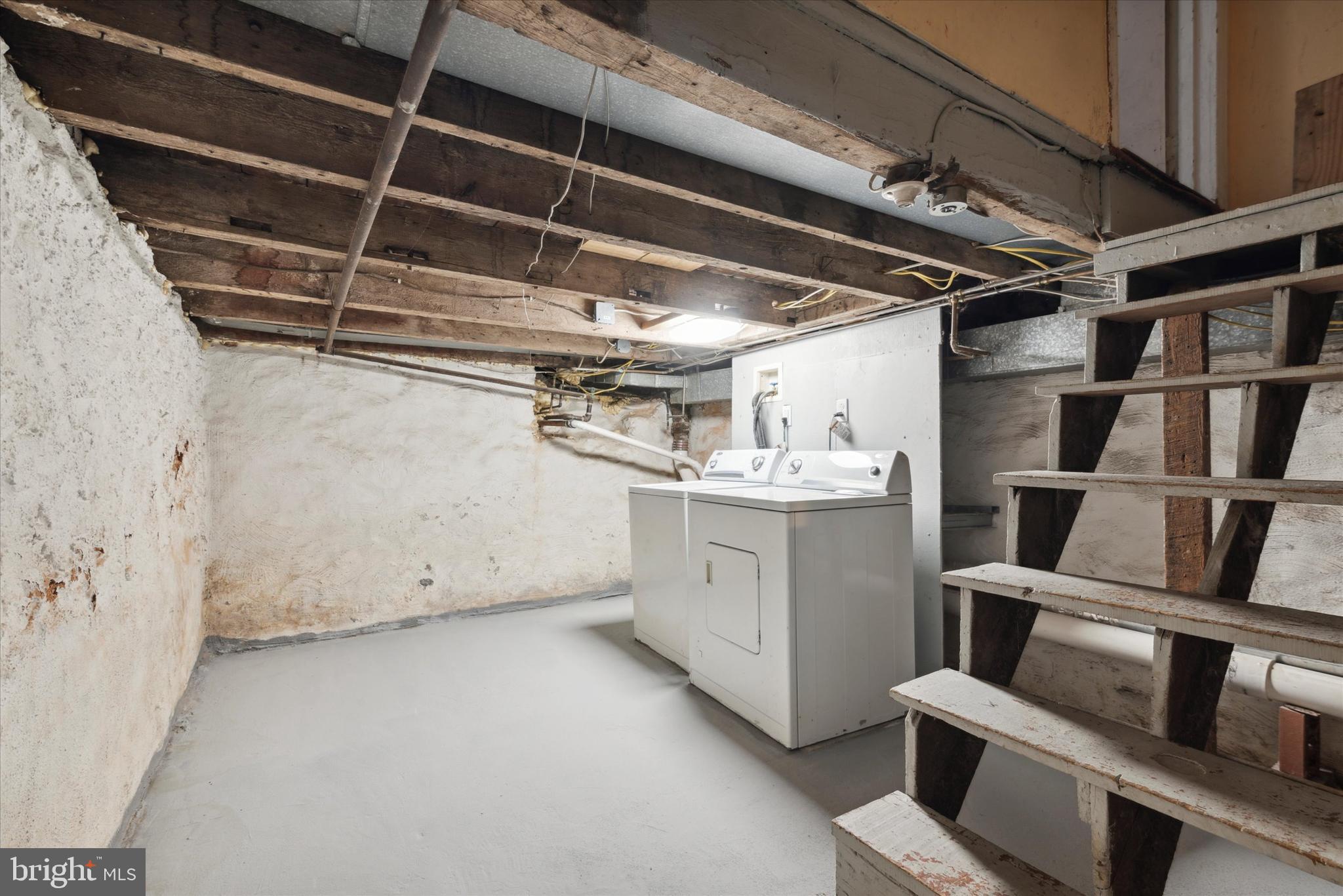 MANTUA - Residential