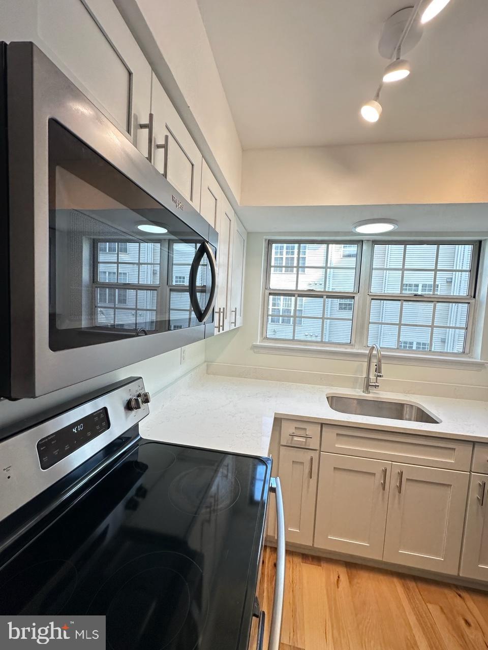 HEIGHTS AT PENDERBROOK - Residential