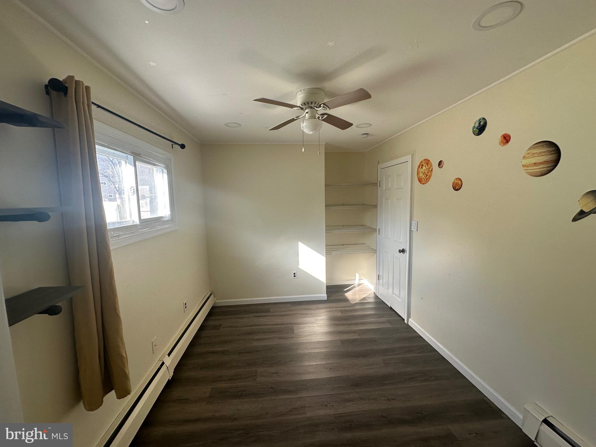 VERMILION HILL - Residential Lease