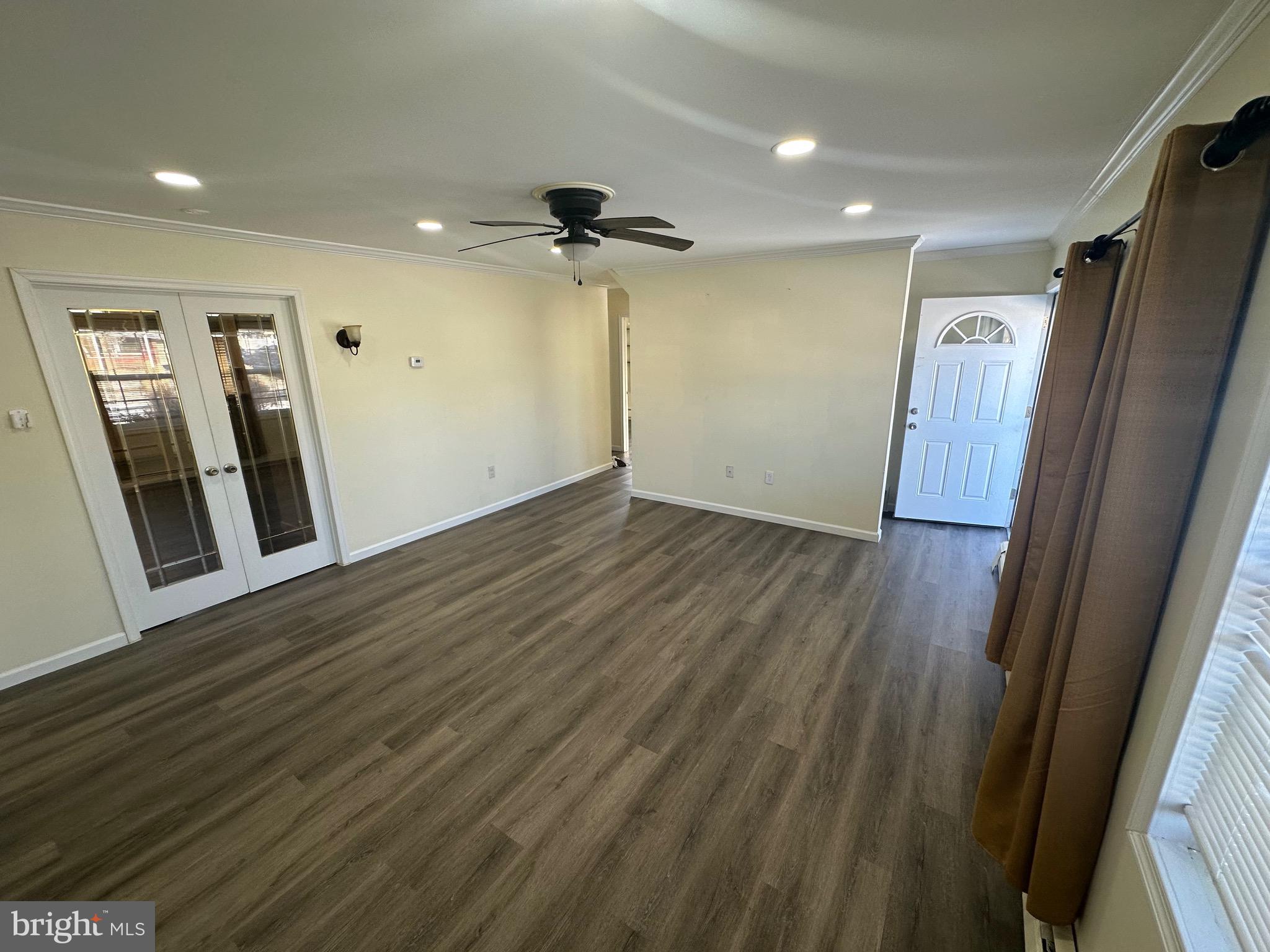 VERMILION HILL - Residential Lease