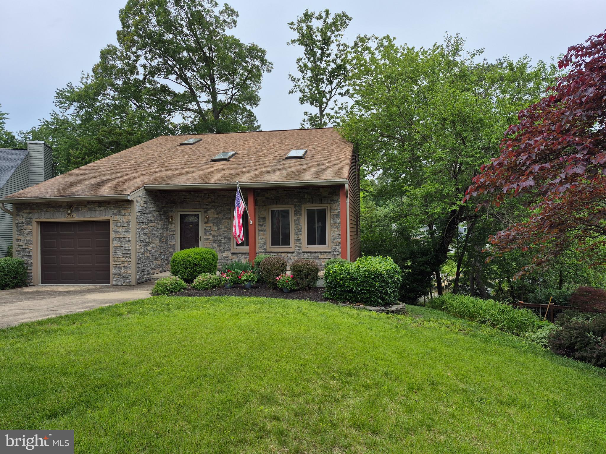 276 CAPOTE COURT W