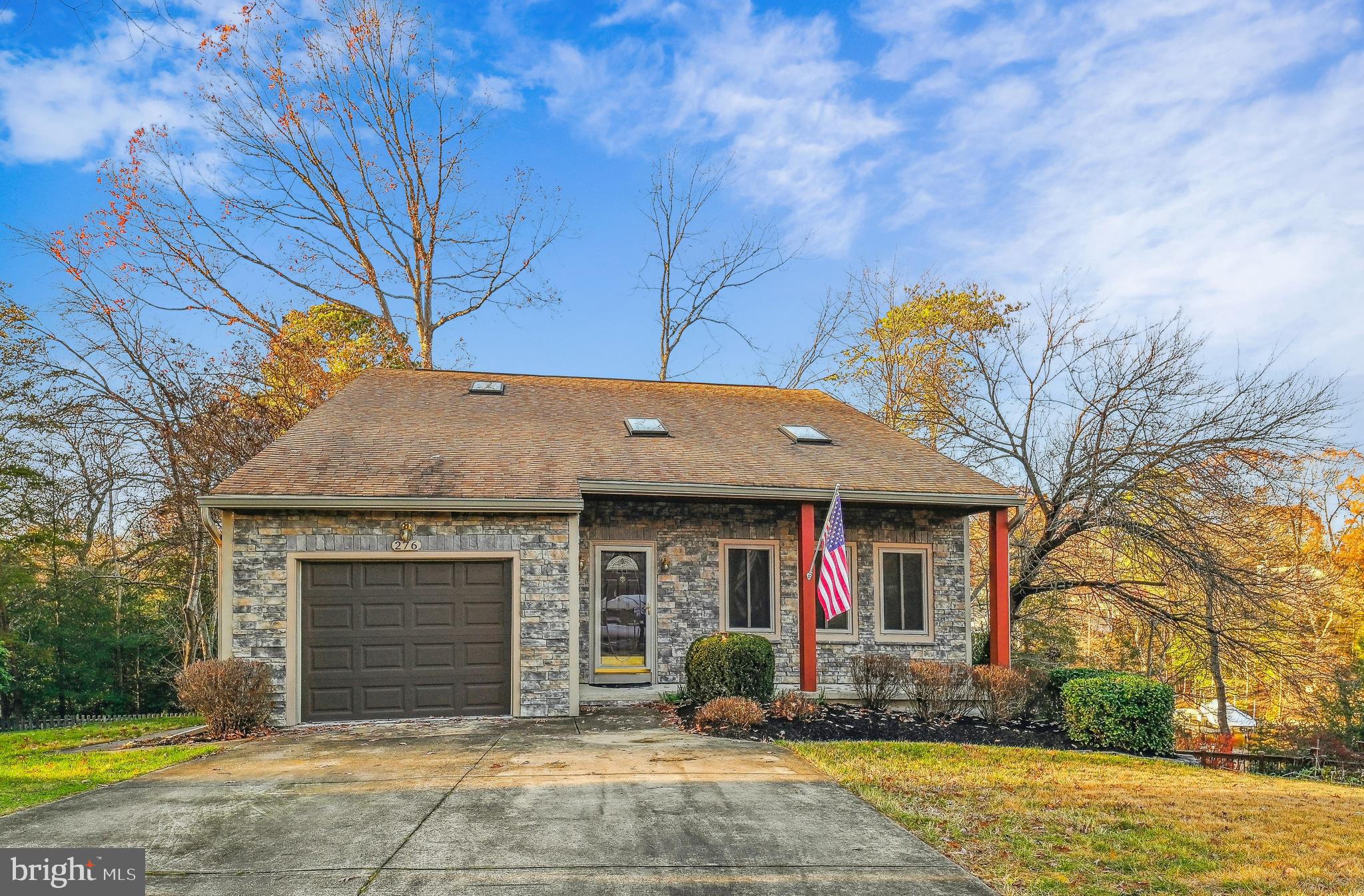 276 CAPOTE COURT W