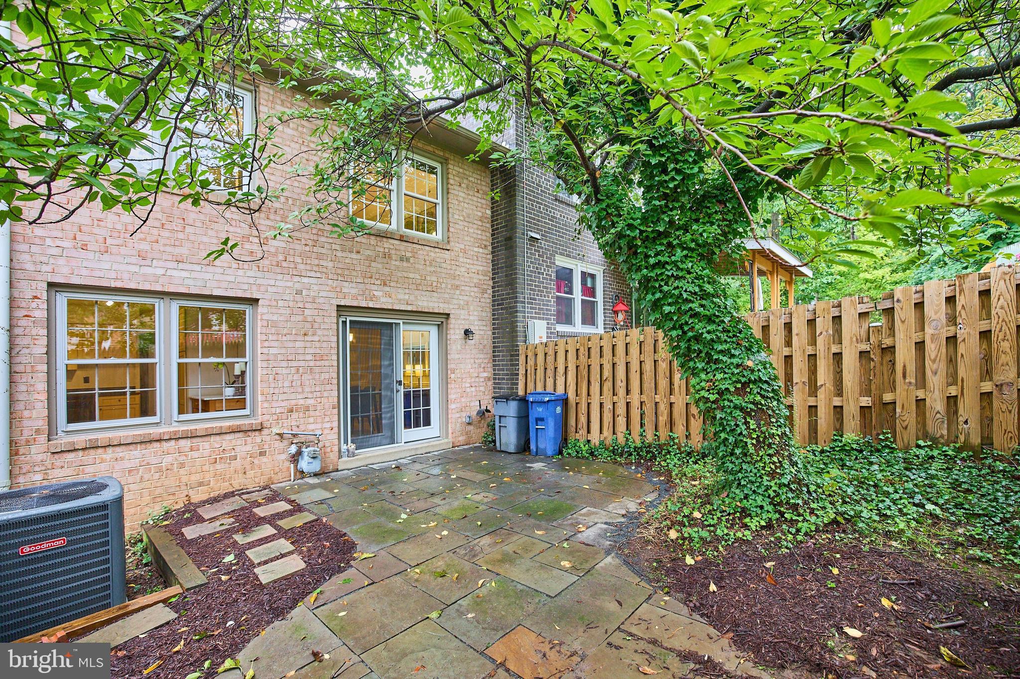 KENSINGTON SQUARE - Residential