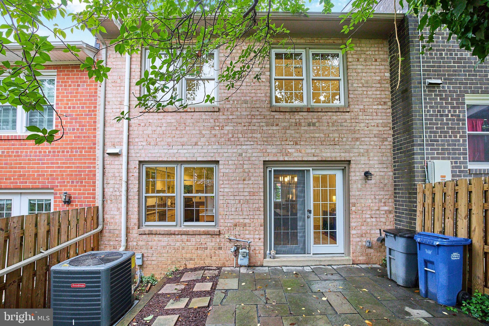 KENSINGTON SQUARE - Residential