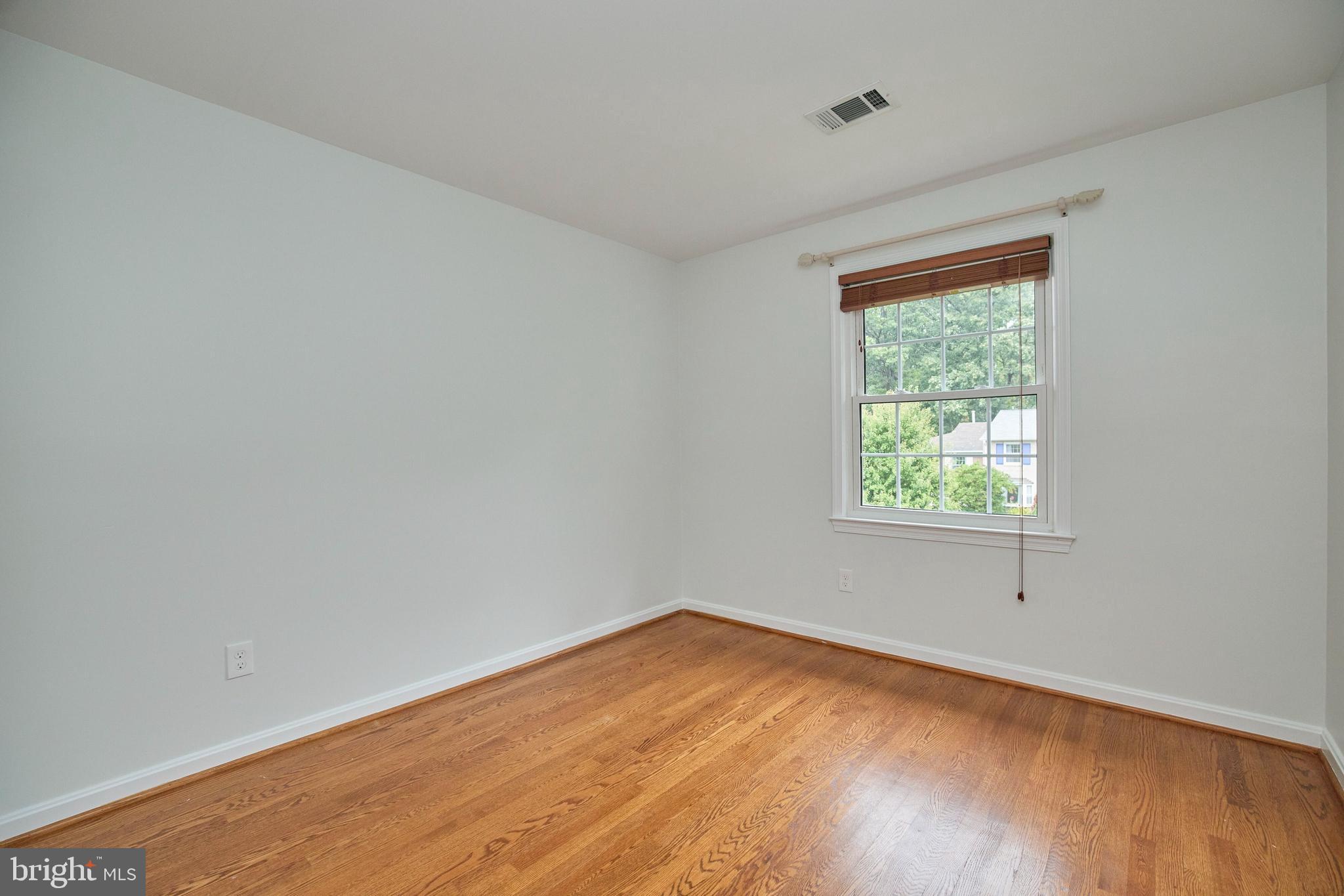 KENSINGTON SQUARE - Residential