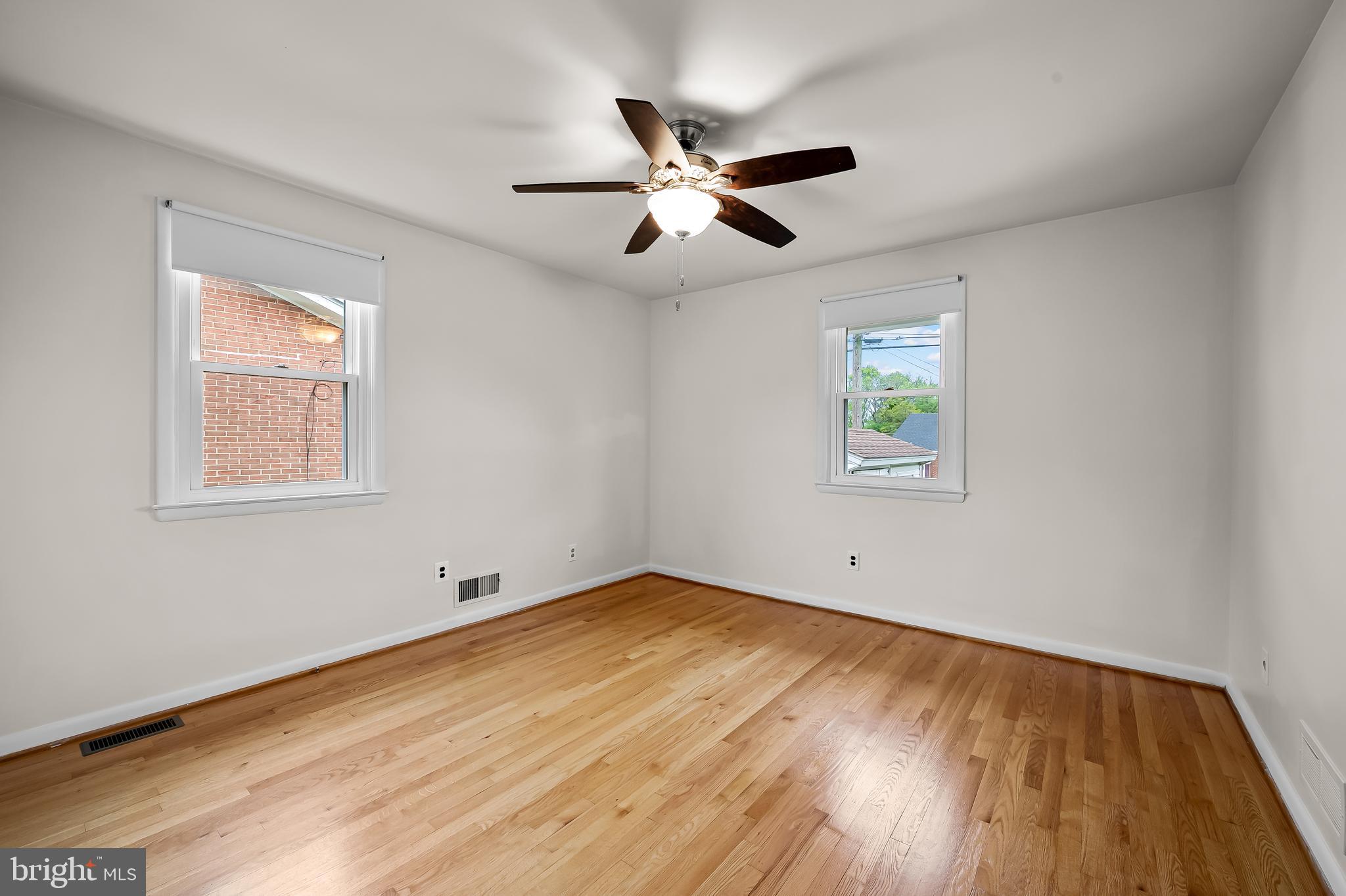 LILLIAN ESTATES - Residential