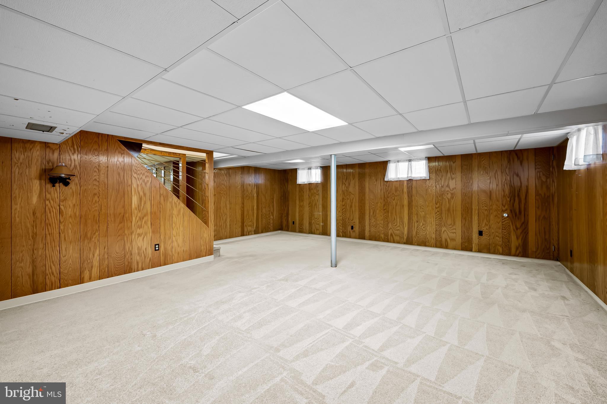 LILLIAN ESTATES - Residential