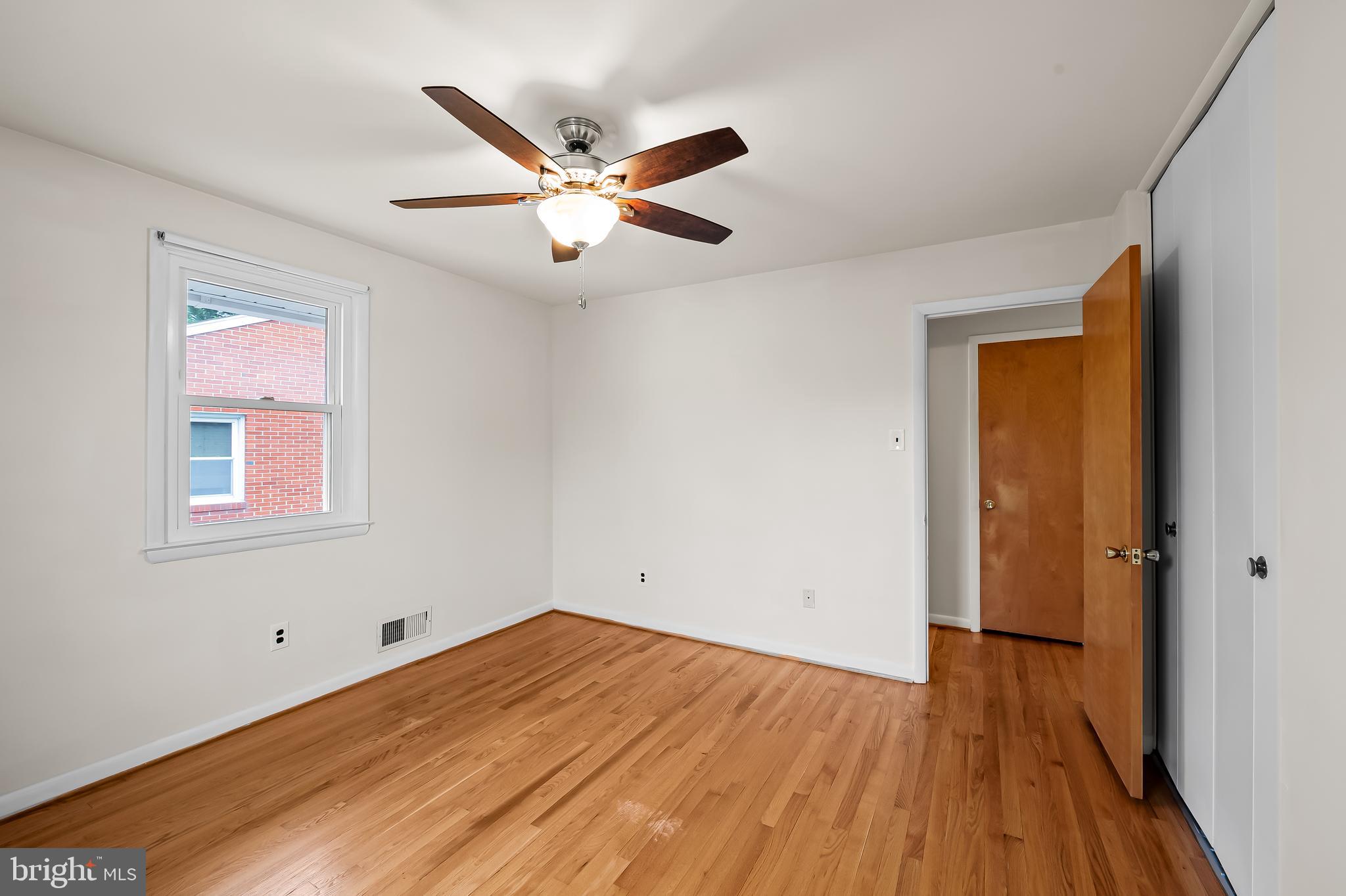 LILLIAN ESTATES - Residential