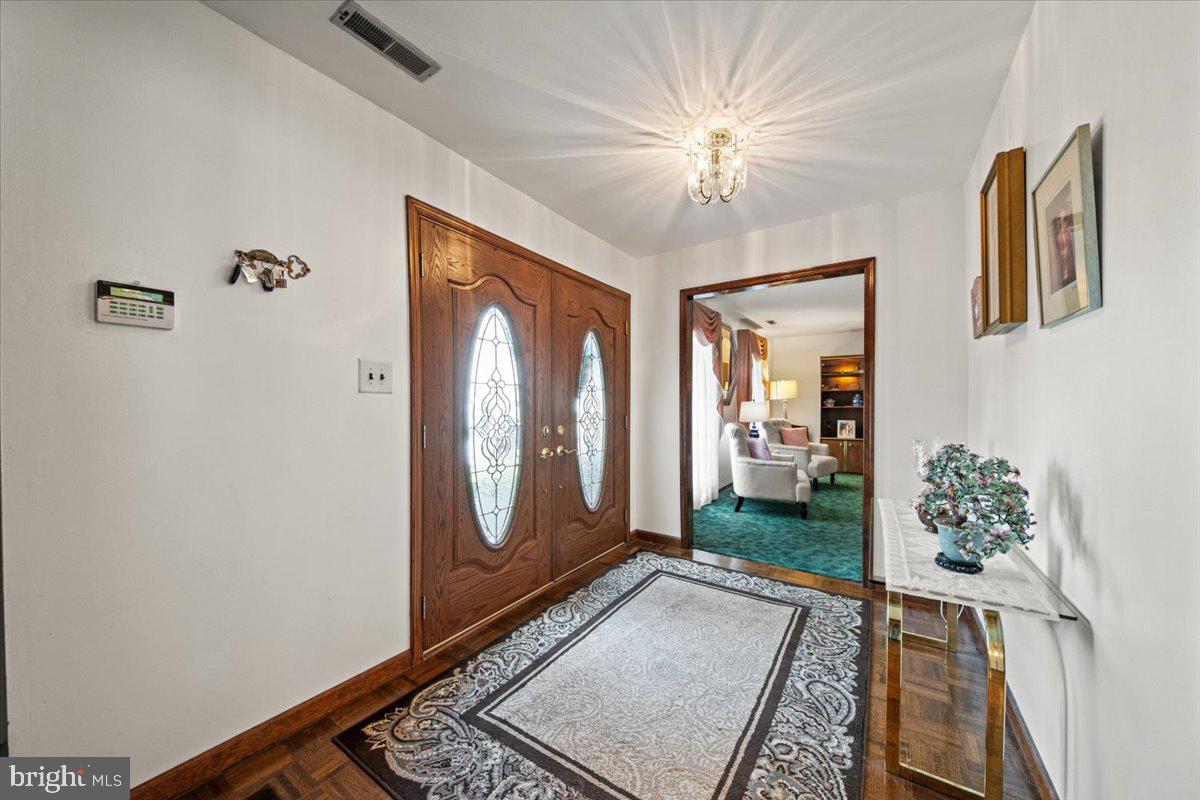 42 MEADOWRUE COURT